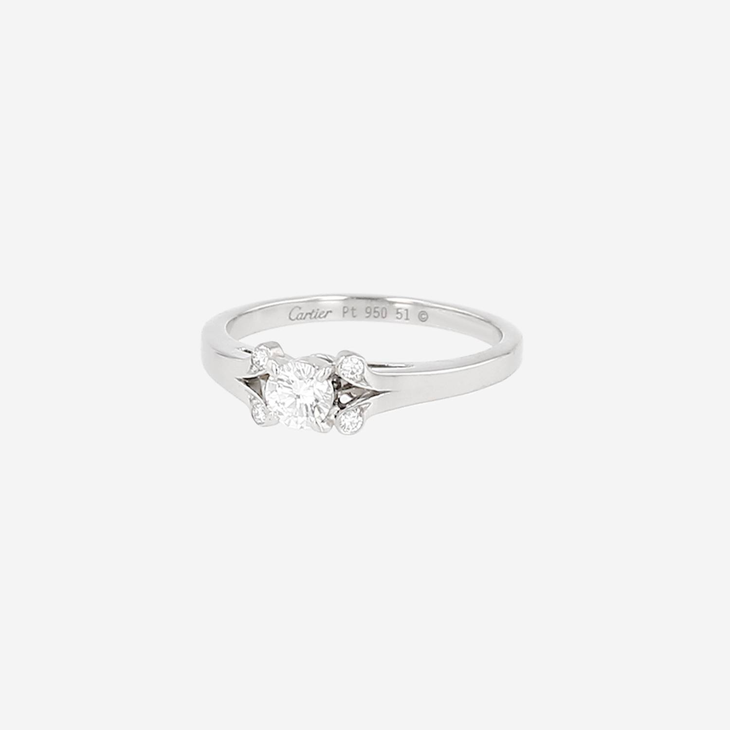 Bague Cartier Ballerine en platine et diamants