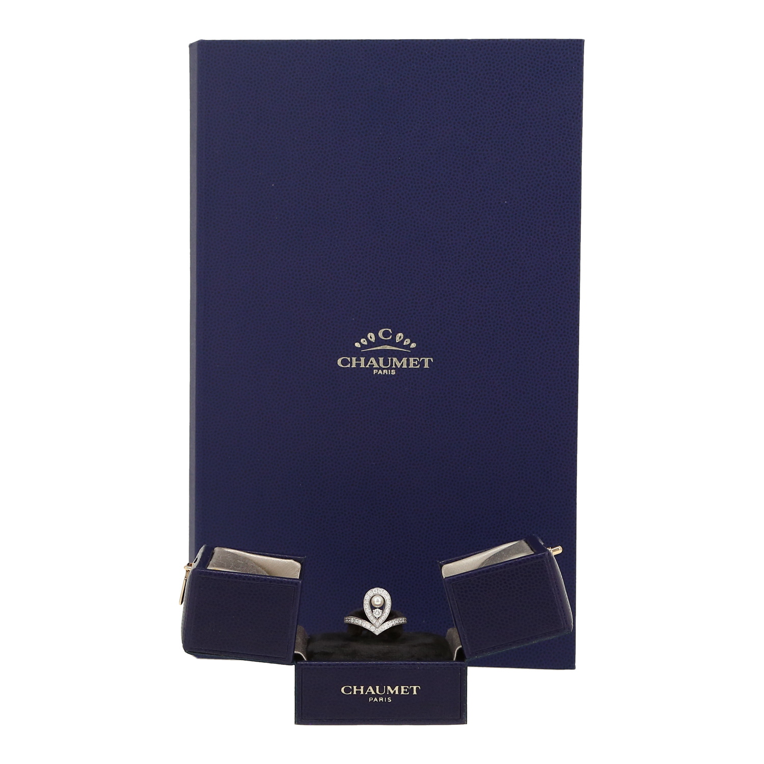 Chaumet Joséphine Aigrette ring in white gold, diamonds and cultured pearl - Detail D2