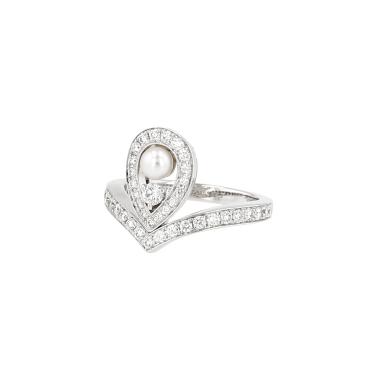 Anello Chaumet Joséphine Aigrette in oro bianco, diamanti e perla coltivata