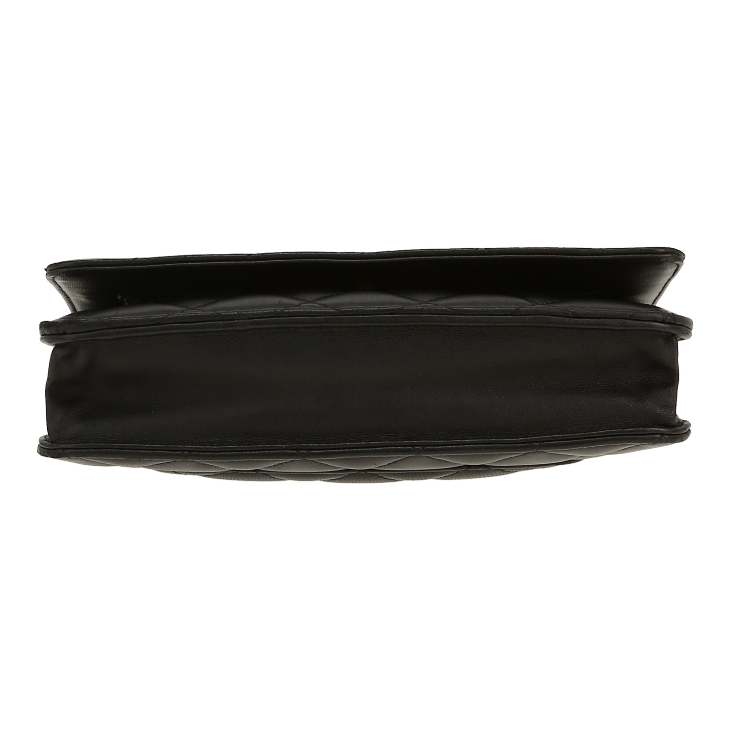 Sac bandoulière Chanel  Wallet on Chain en cuir matelassé noir - Detail D1