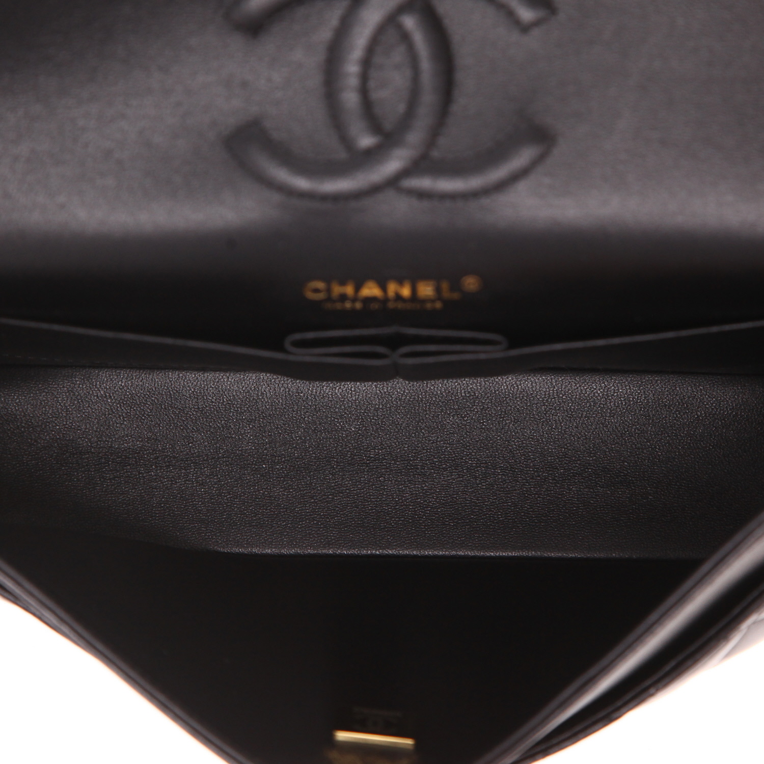 Chanel  Timeless Classic handbag  in black quilted leather - Detail D3