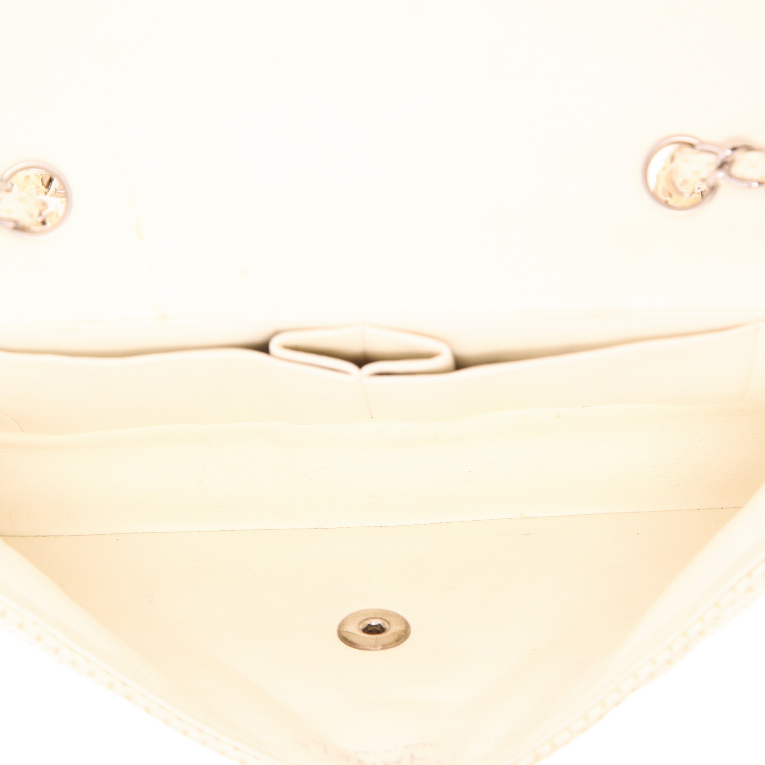 Sac à main Chanel  Baguette en cuir matelassé beige - Detail D3