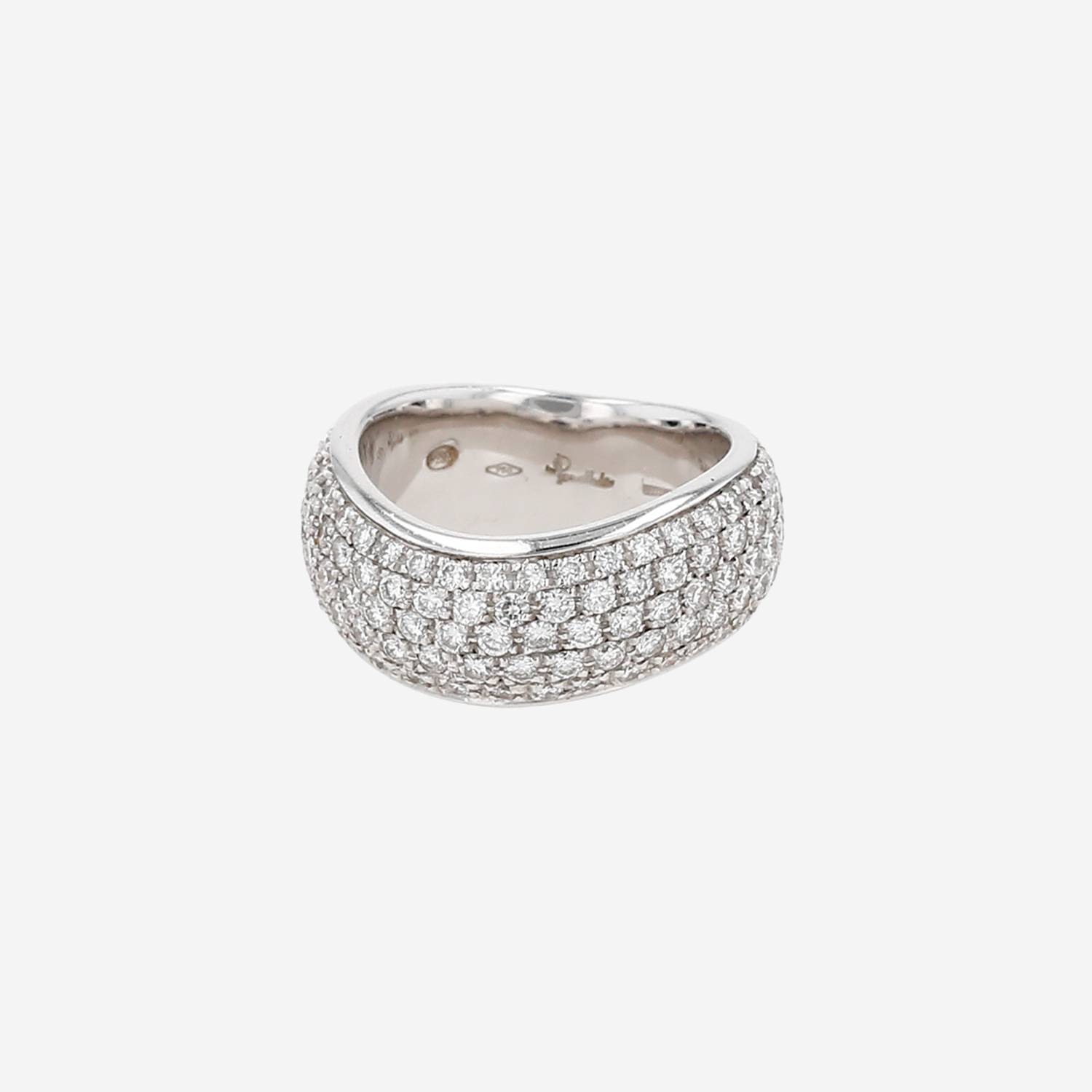 Sortija Pomellato Milano de oro blanco y diamantes