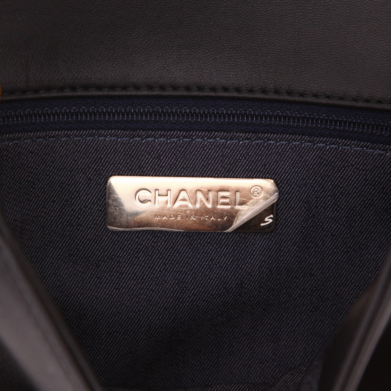 Borsa a tracolla Chanel  CC Mania in pelle nera - Detail D2