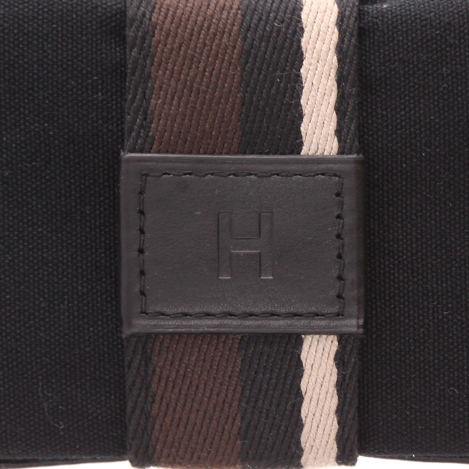 Sac cabas Hermès  Toto Bag - Shop Bag en toile et cuir noire marron et beige - Detail D2