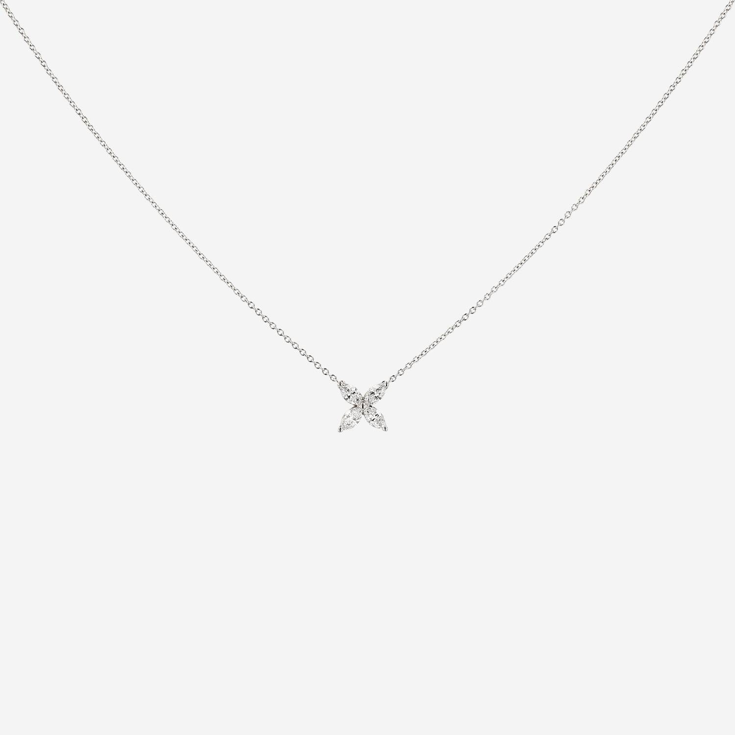 Collier Tiffany 
Co Victoria en platine et diamants