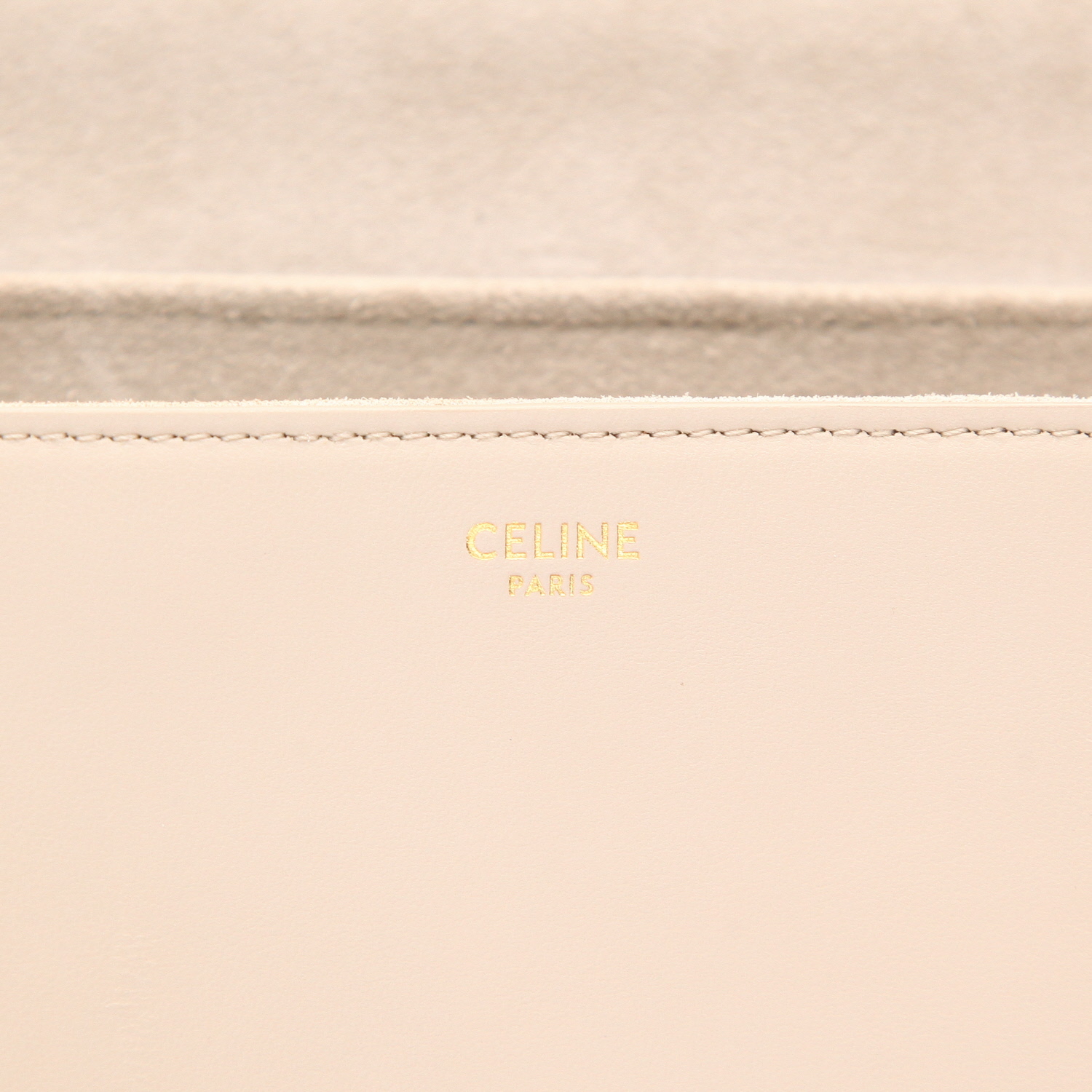 Bolso de mano Celine  Soft Teen en cuero granulado beige - Detail D2