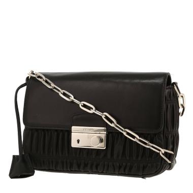 Sac à main Prada   en cuir matelassé noir