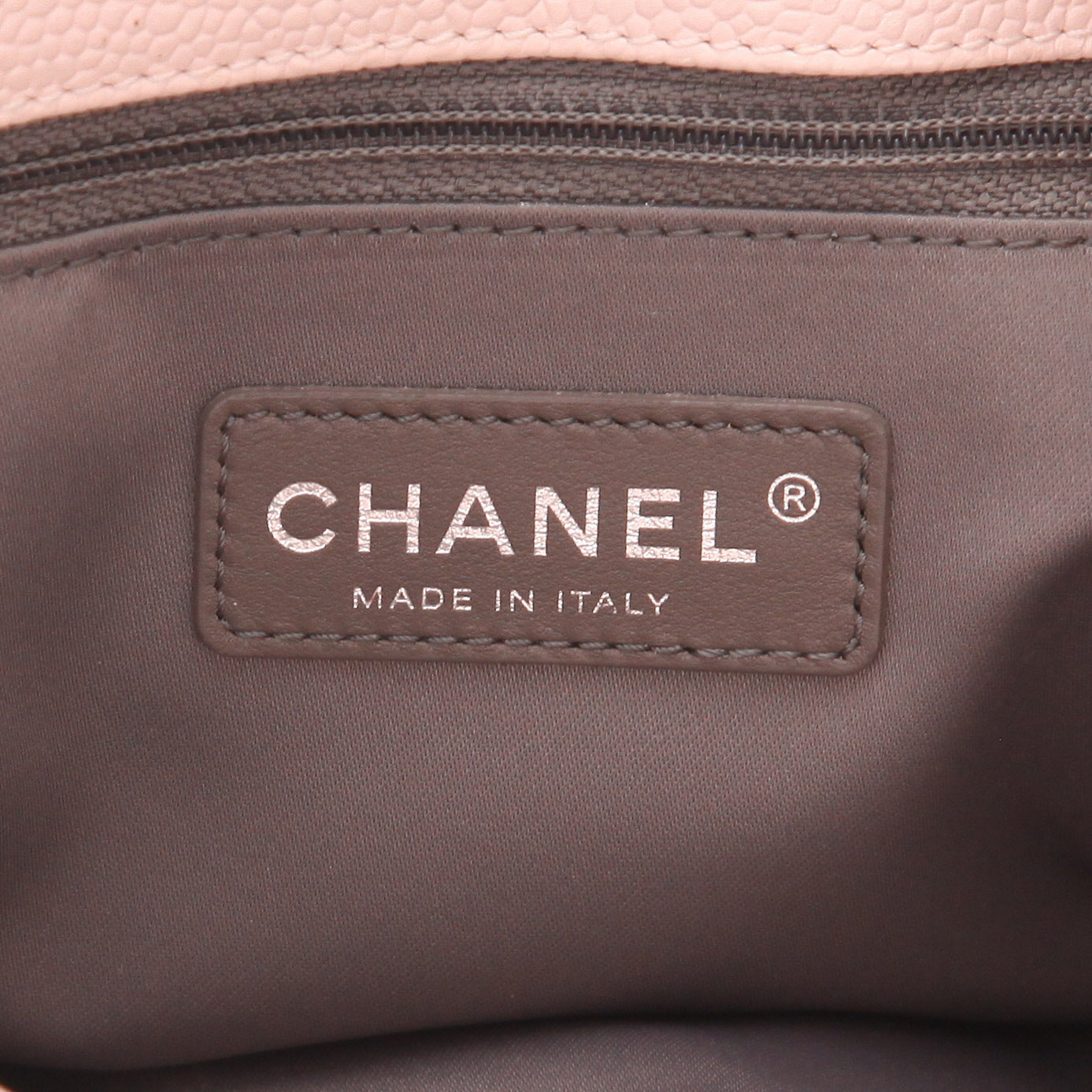 Shopping bag Chanel  Shopping GST in pelle martellata e trapuntata rosa - Detail D2