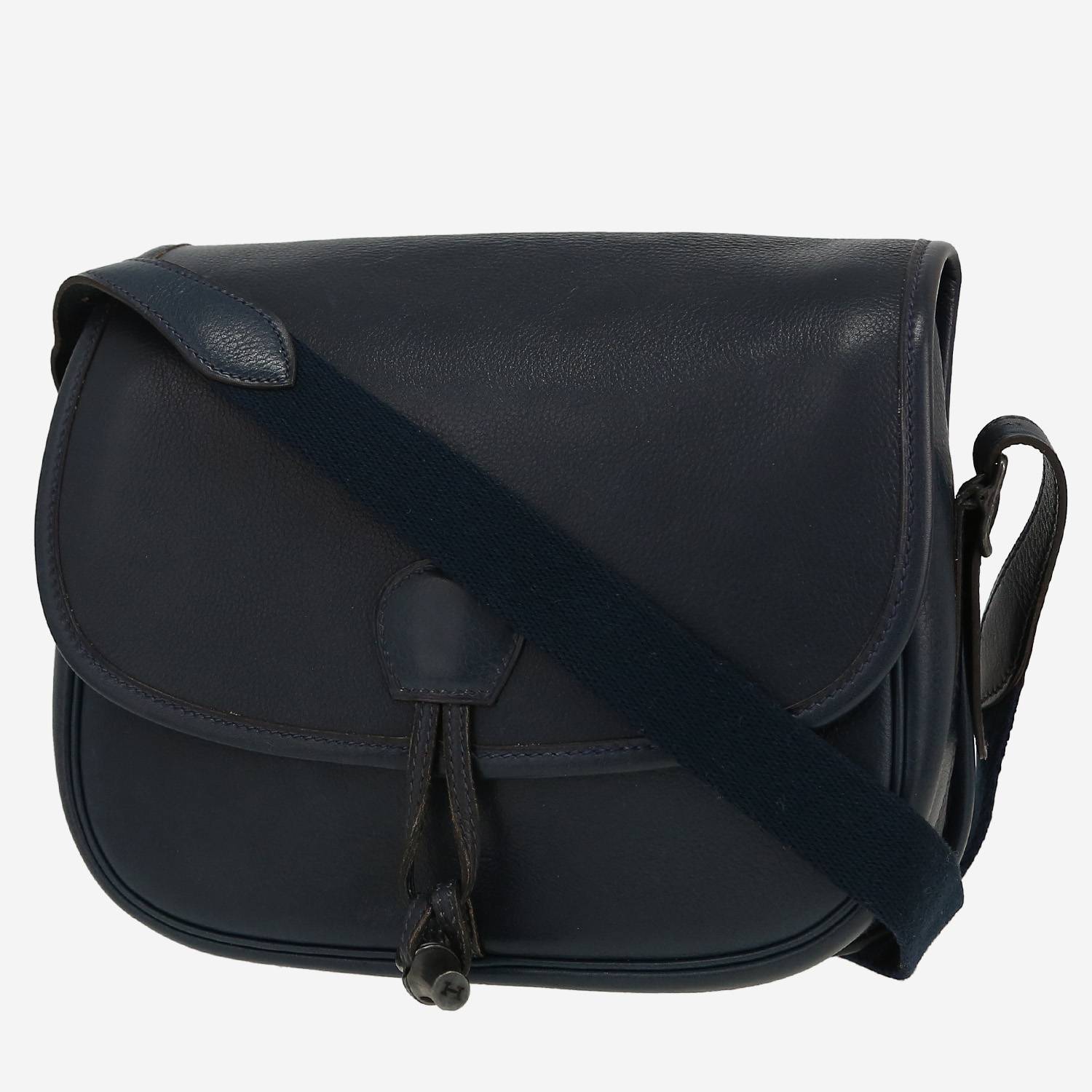 Borsa a tracolla Hermès  Duffle in pelle martellata blu marino
