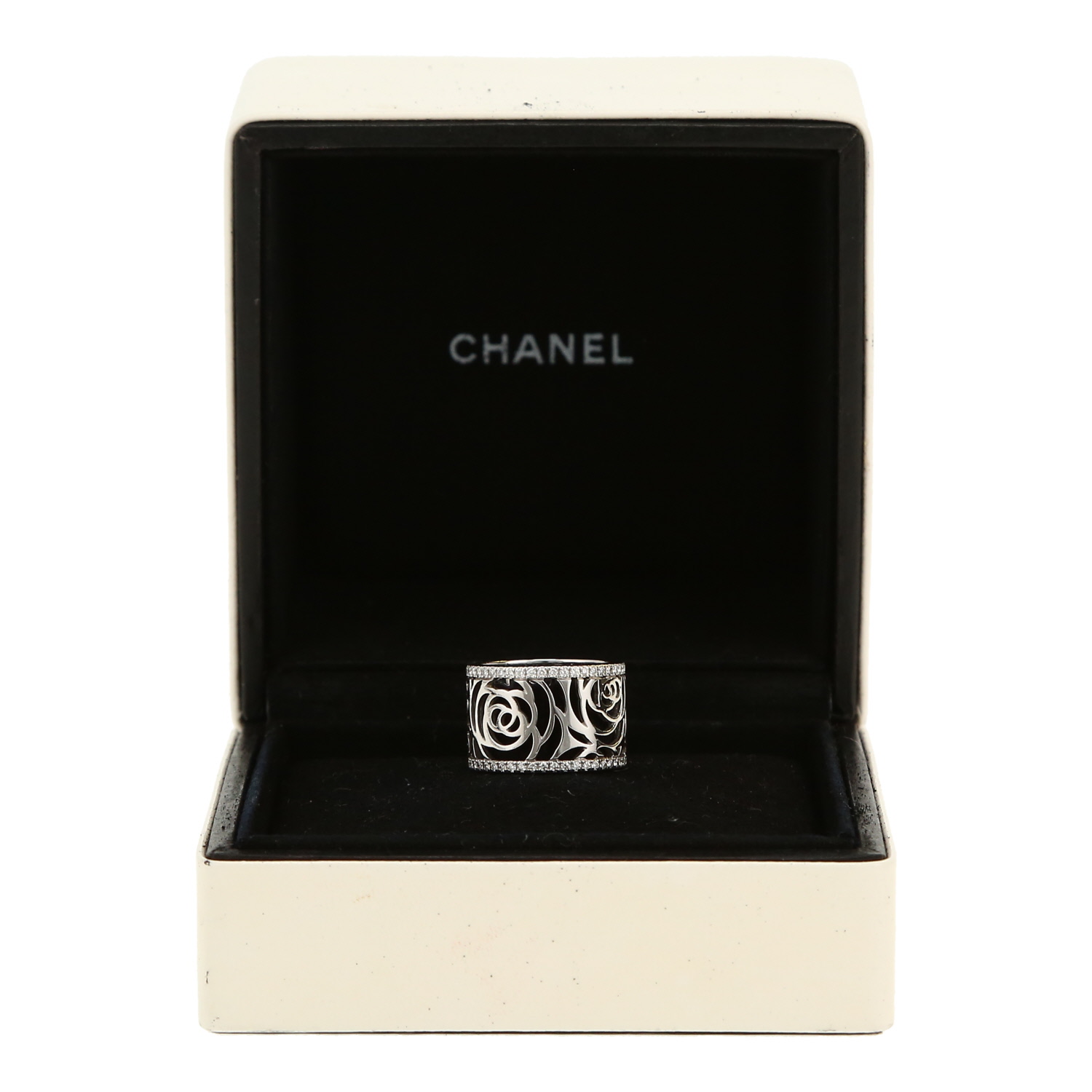 Bague bandeau Chanel  en or blanc et diamants - Detail D2