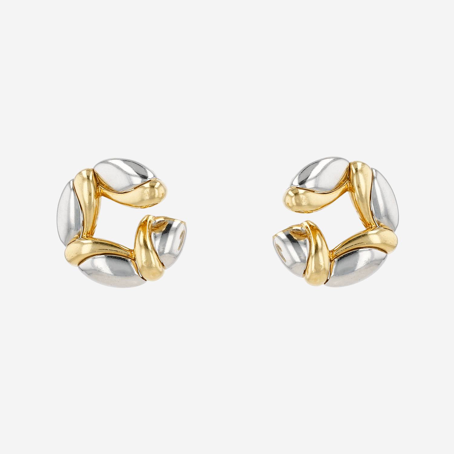 Paire de clips d'oreilles Bulgari  en or jaune et platine Paire de clips d'oreilles Bulgari  en or jaune et platine