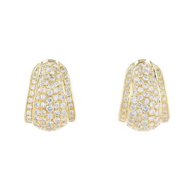 Paire de boucles d'oreilles Vintage  en or jaune et diamants