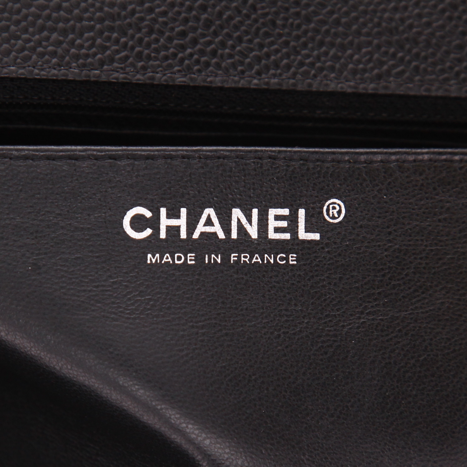 Bolso bandolera Chanel  Timeless Maxi Jumbo en cuero granulado acolchado negro - Detail D2