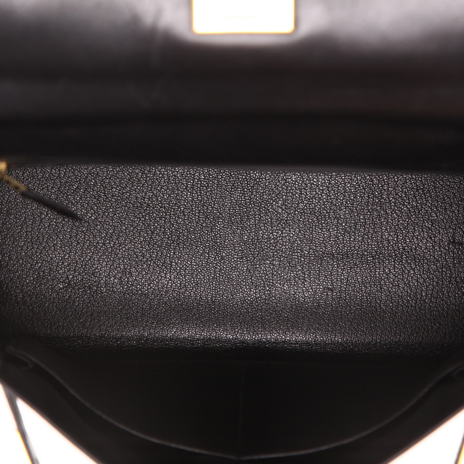 Hermès  Kelly 28 cm handbag  in black box leather - Detail D3