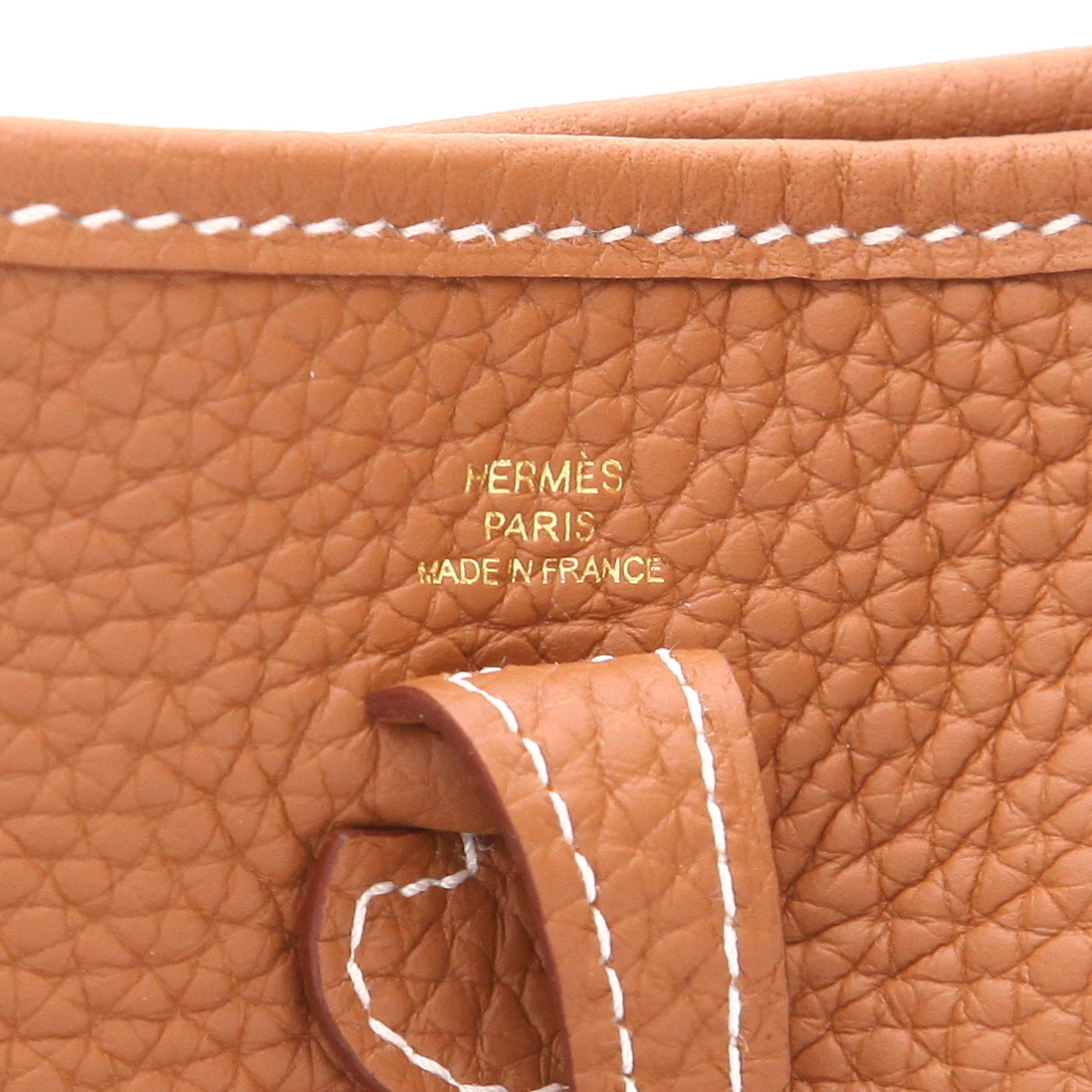 Hermès  Mini Evelyne shoulder bag  in gold leather taurillon clémence - Detail D2