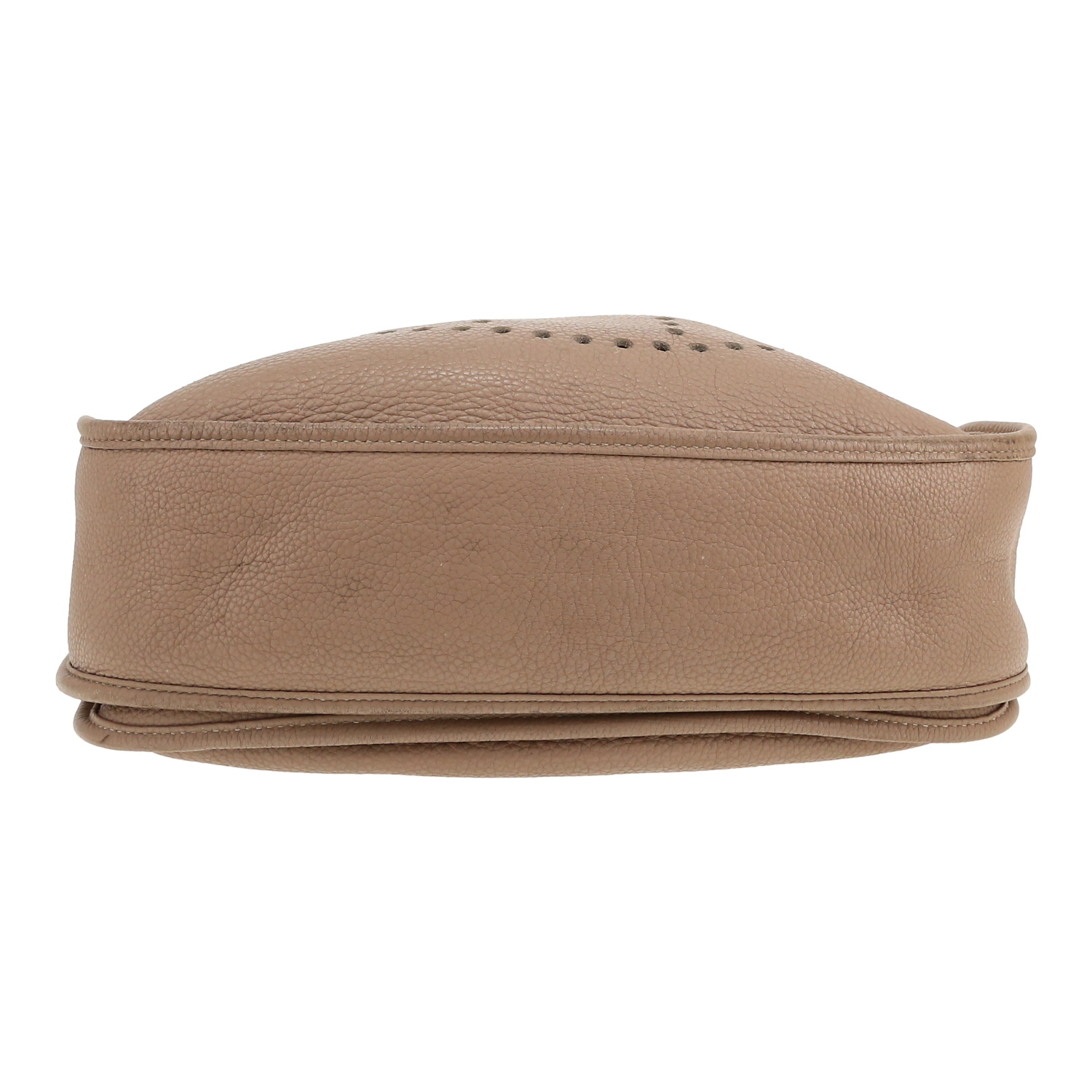 Sac bandoulière Hermès  Evelyne III en cuir togo gris-tourterelle - Detail D1