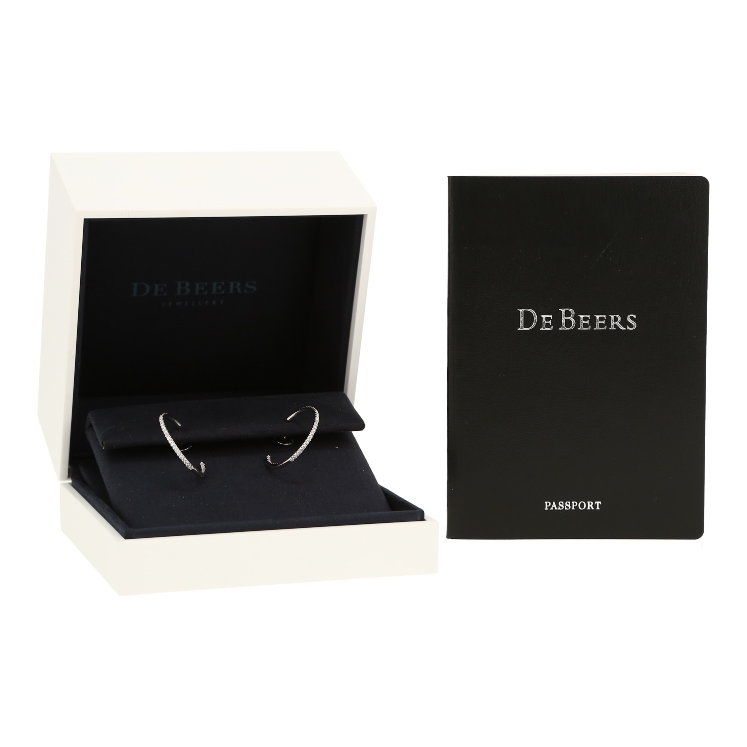 De Beers DB Classic medium model hoop earrings in white gold and diamonds - Detail D2