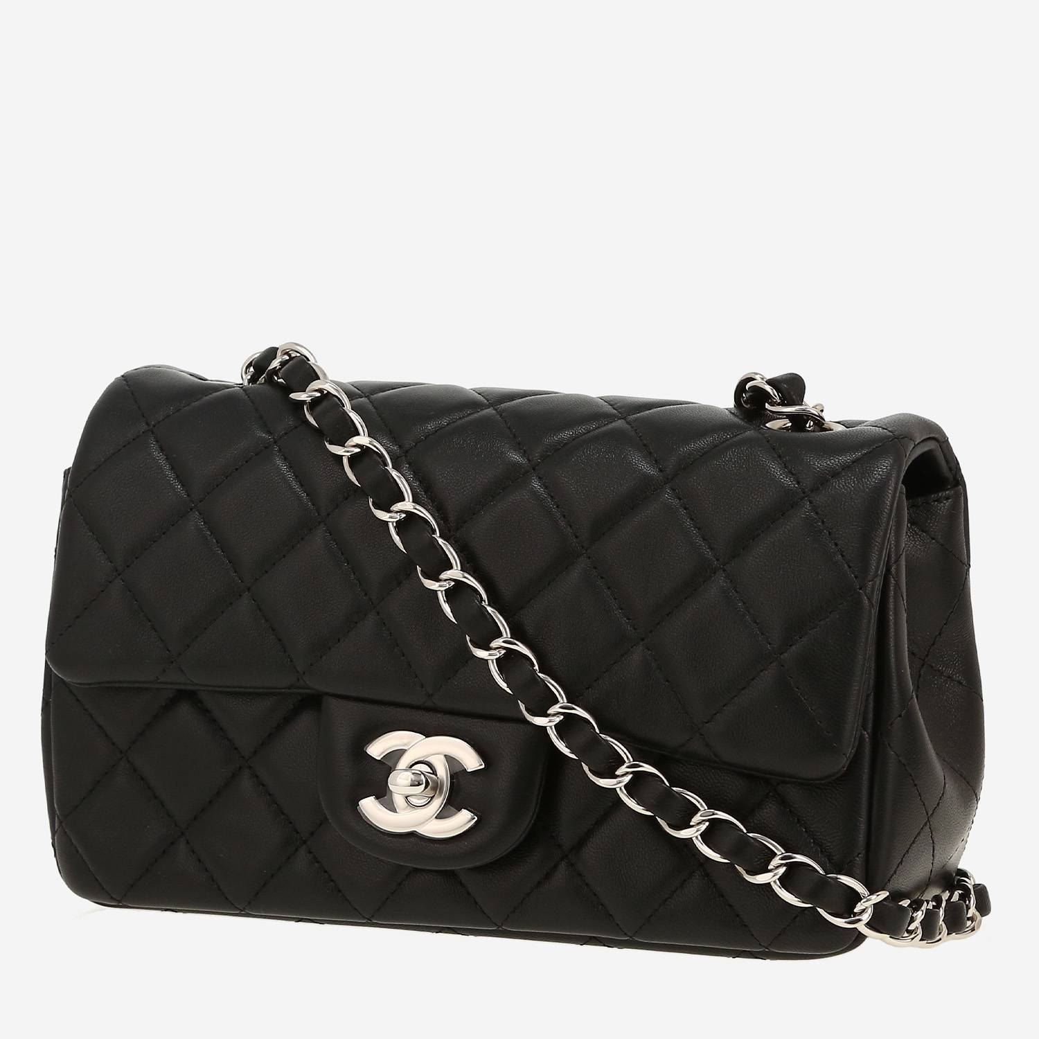 Chanel  Mini Timeless shoulder bag  in black quilted leather