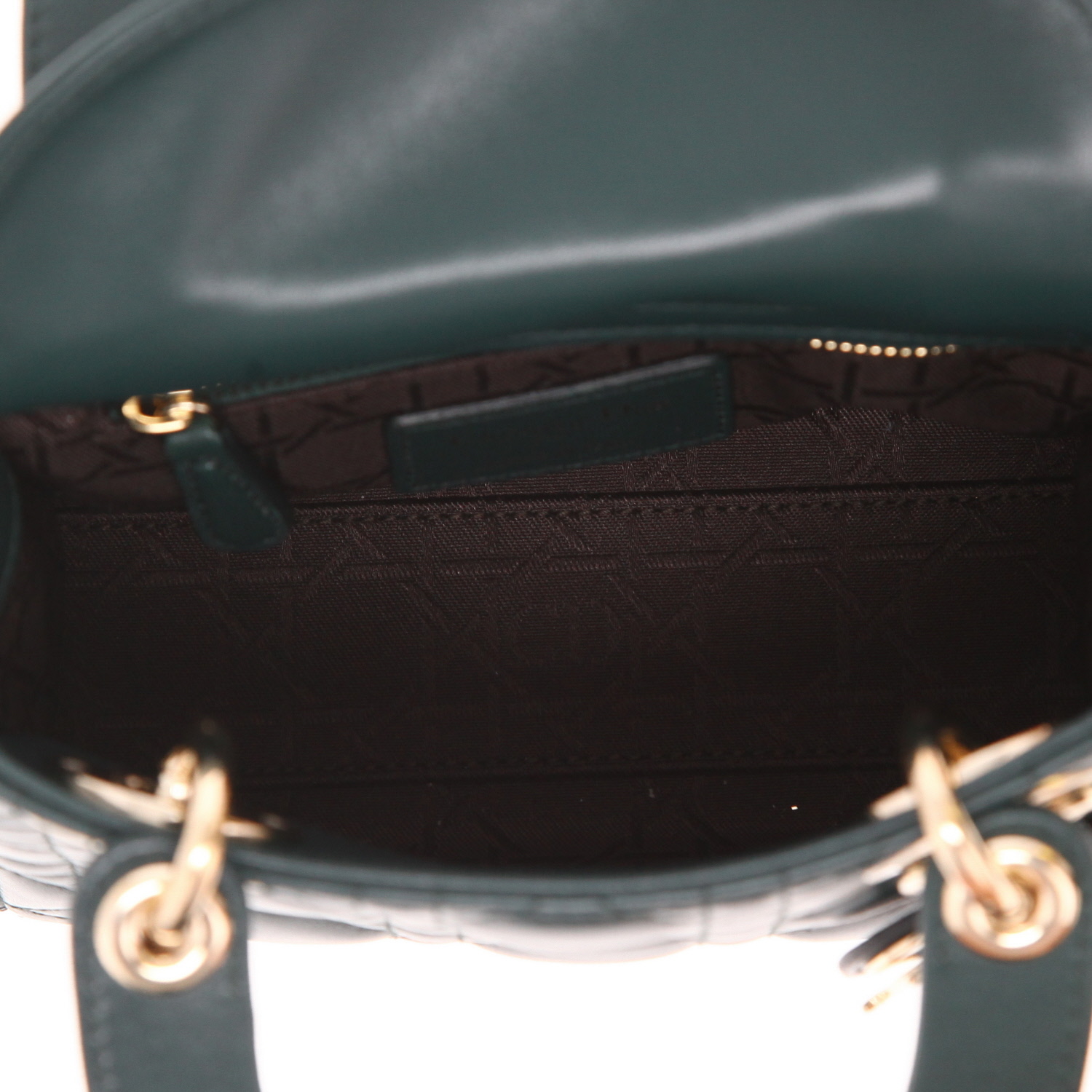 Bolso bandolera Dior  Lady Dior mini  en cuero cannage verde - Detail D3