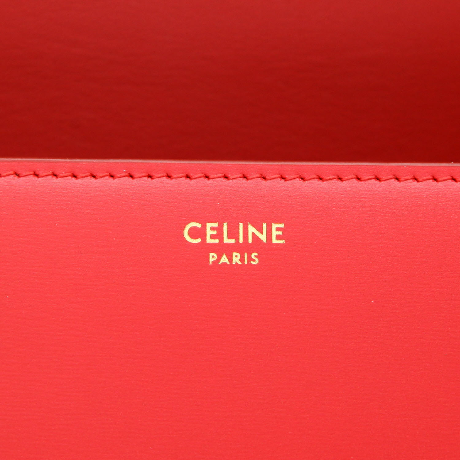 Celine  Triomphe Teen shoulder bag  in red leather - Detail D2
