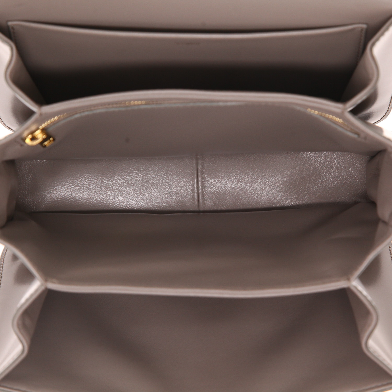 Sac bandoulière Celine  Triomphe Teen en cuir taupe - Detail D3