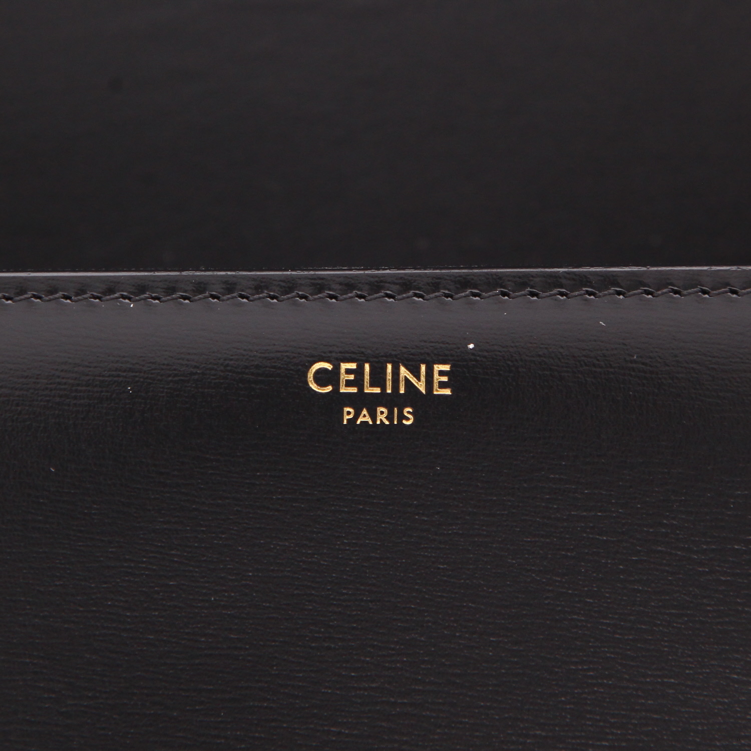 Celine  Triomphe medium model  shoulder bag  in black leather - Detail D2
