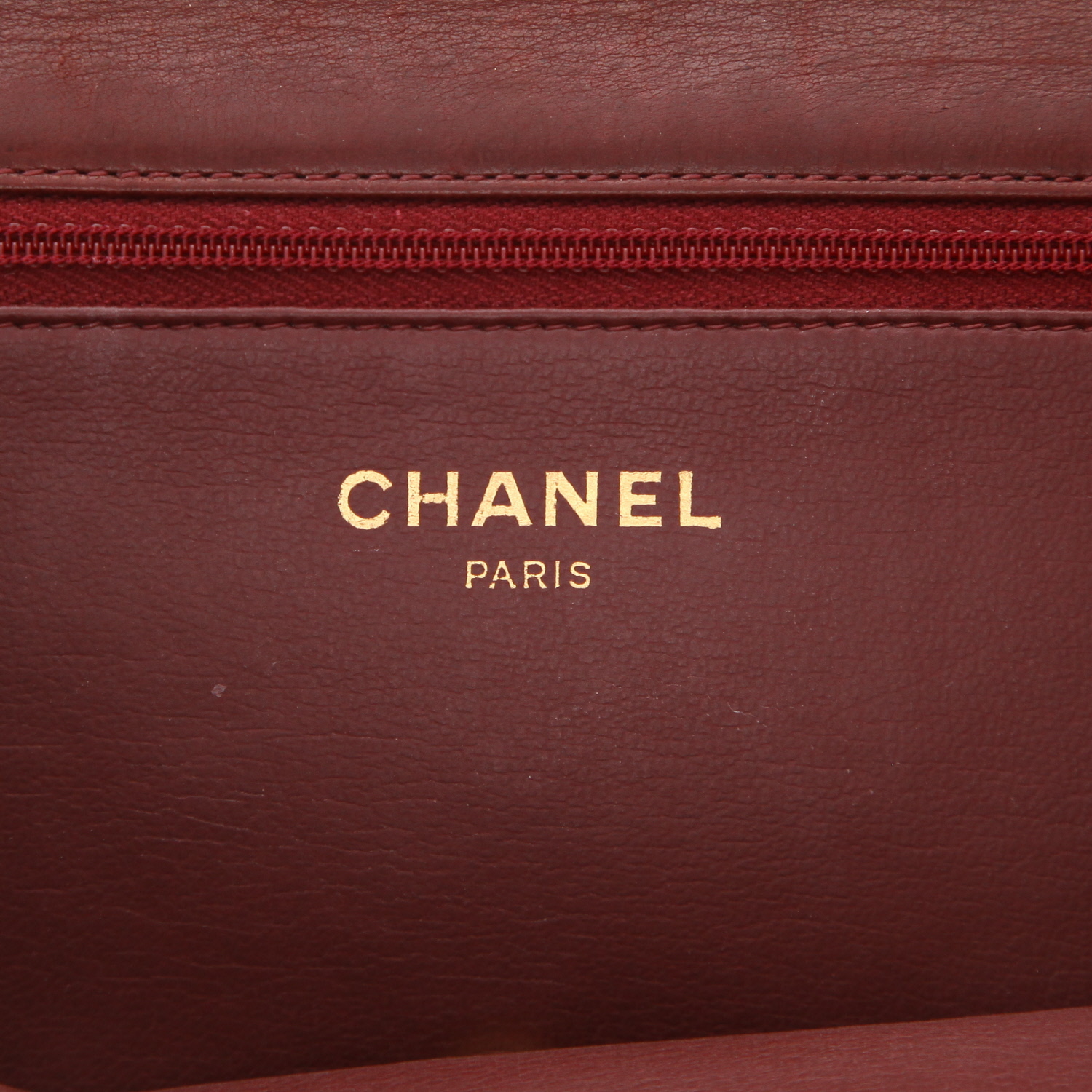 Borsa da spalla o a mano Chanel  Mademoiselle in pelle trapuntata bordeaux - Detail D2