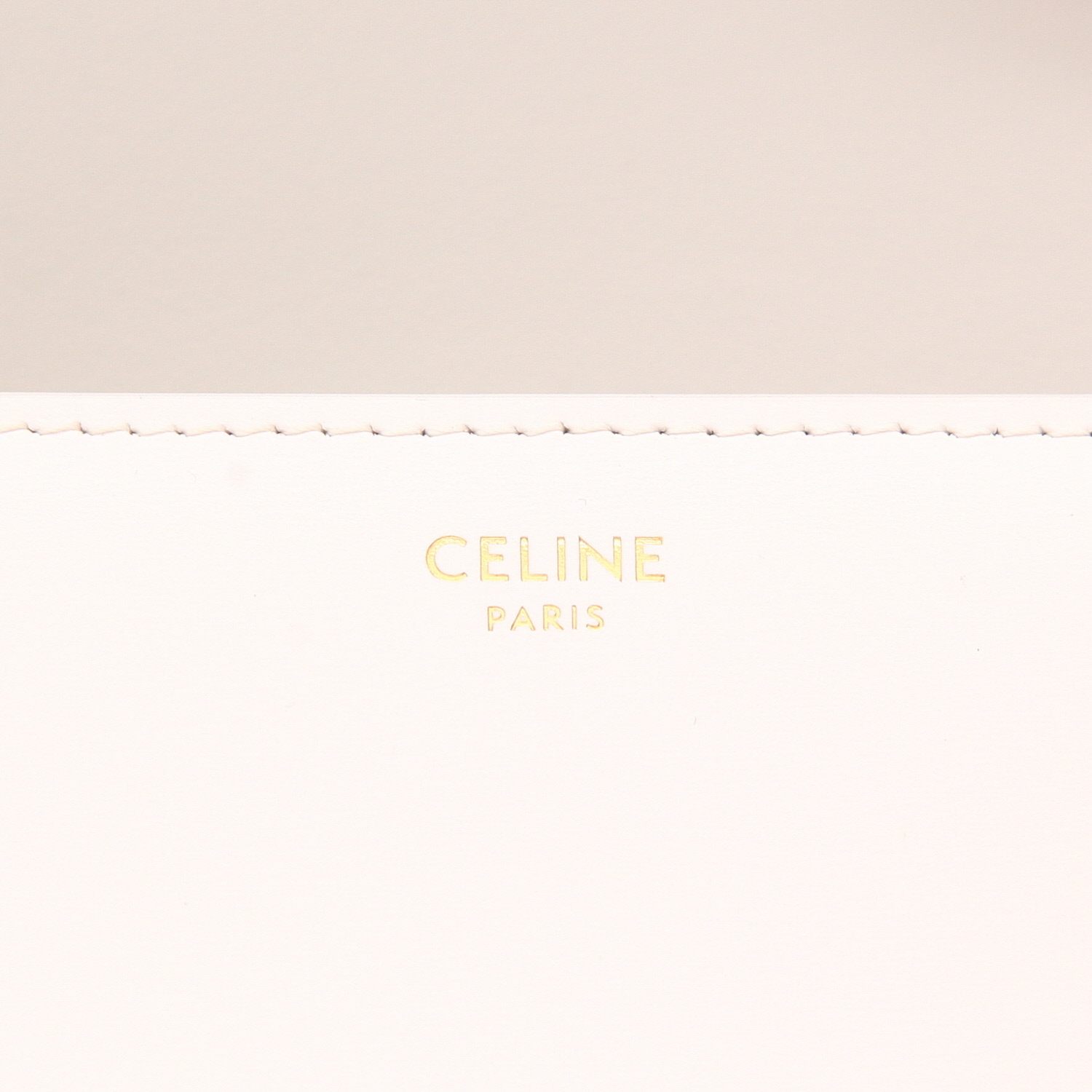 Bolso bandolera Celine  Triomphe Teen en cuero blanco - Detail D2