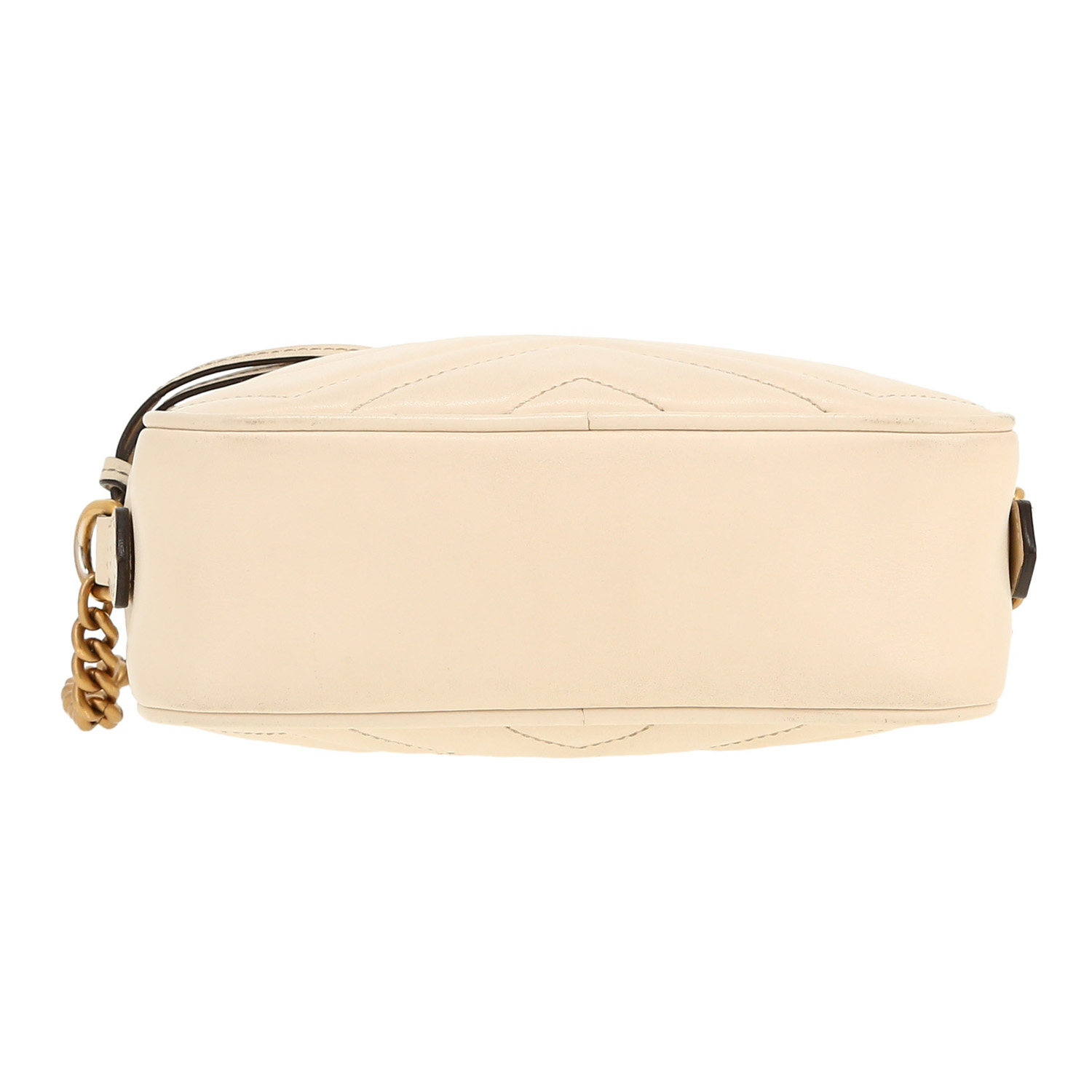 Gucci  GG Marmont Camera shoulder bag  in cream color quilted leather - Detail D1