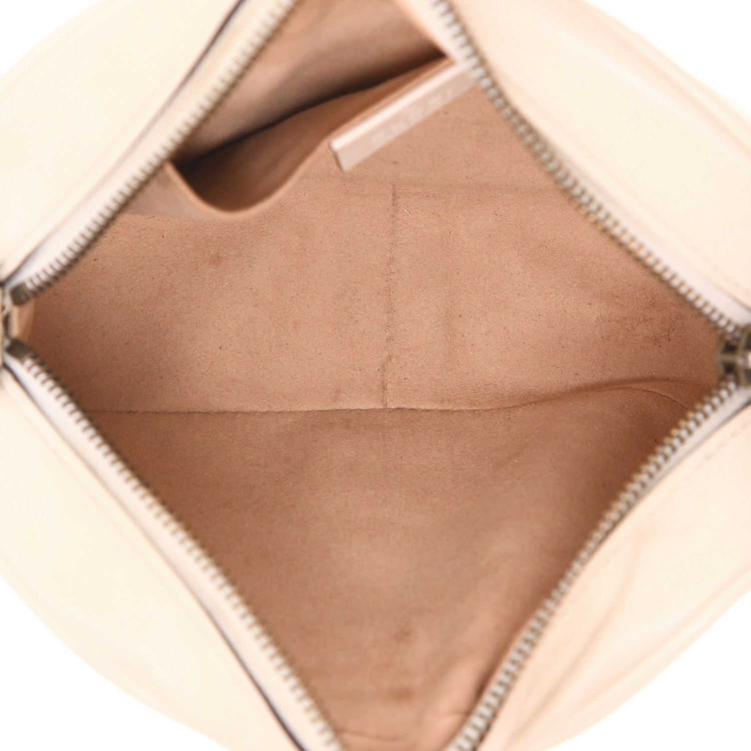 Bolso bandolera Gucci  GG Marmont Camera en cuero acolchado color crema - Detail D3