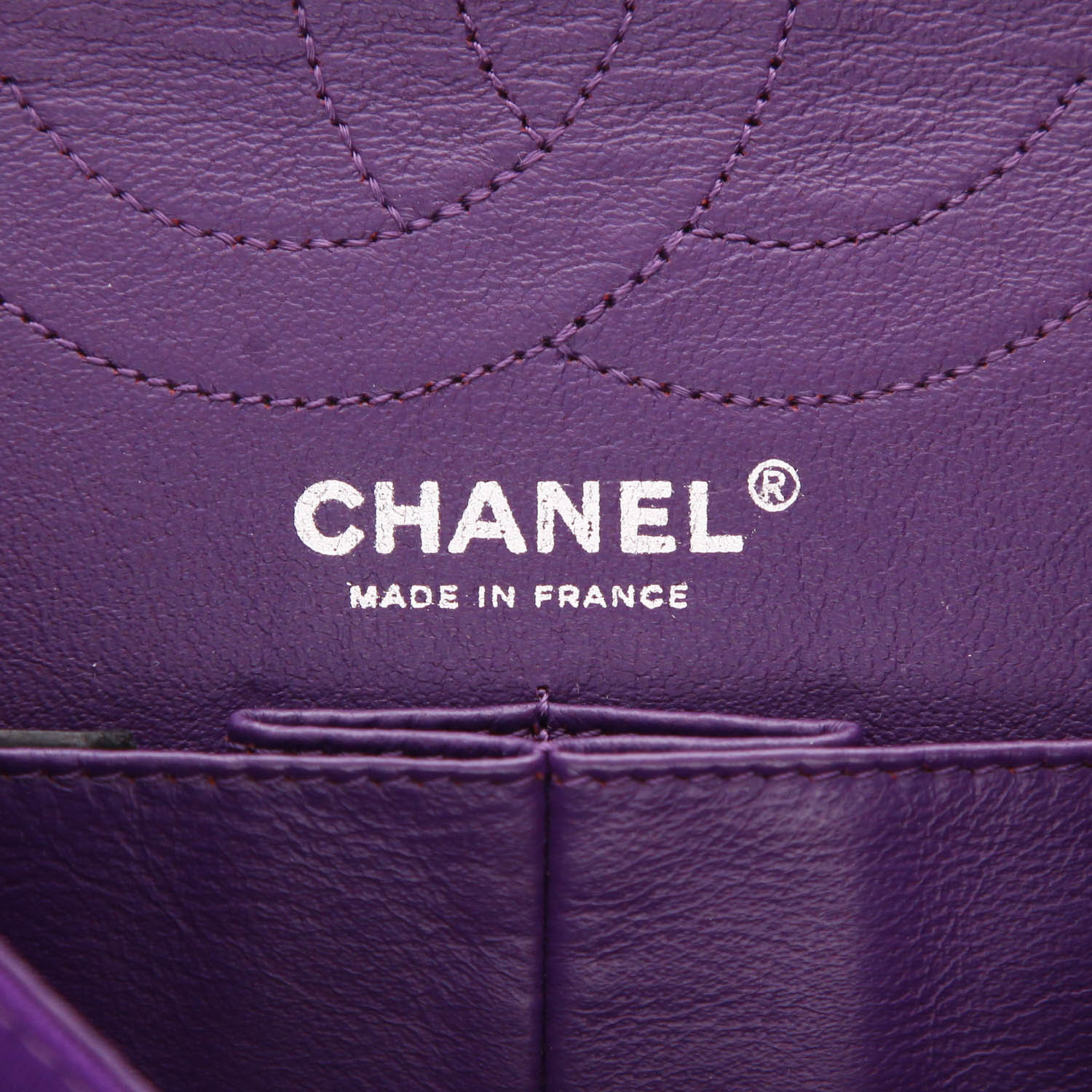 Borsa a tracolla Chanel  2.55 in tela jersey viola - Detail D2