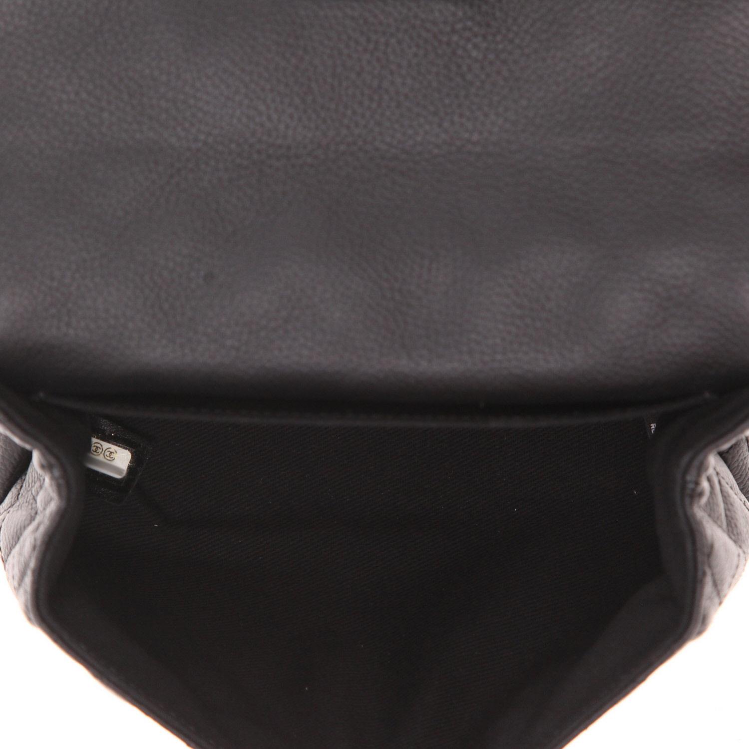 Bolsito-cinturón Chanel  Pochette ceinture en cuero granulado negro - Detail D3