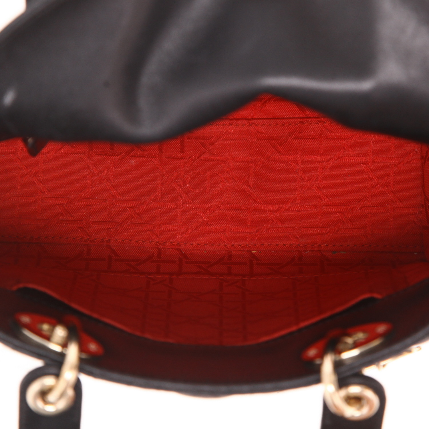 Sac à main Dior  Lady Dior en cuir cannage noir - Detail D3