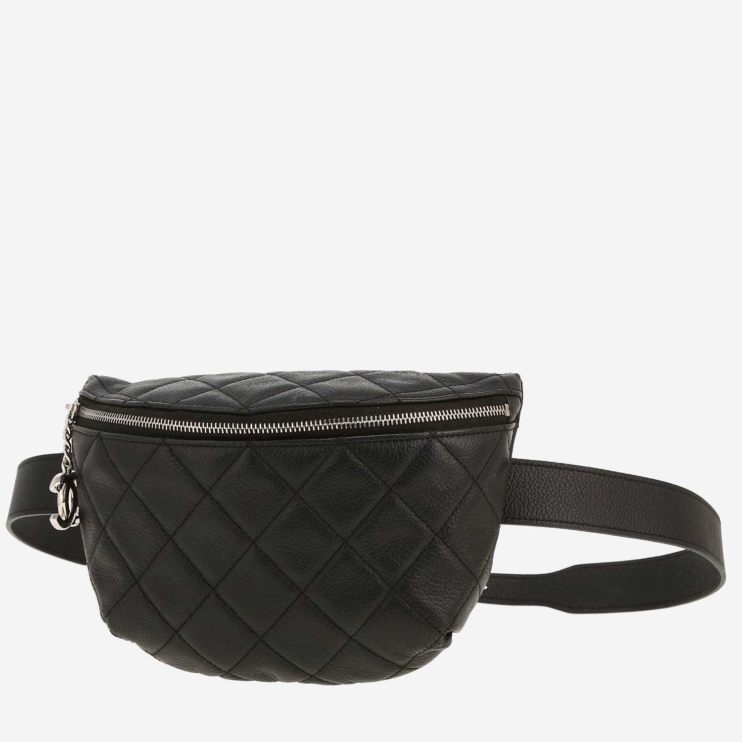 Chanel  Pochette ceinture clutch-belt  in black quilted leather