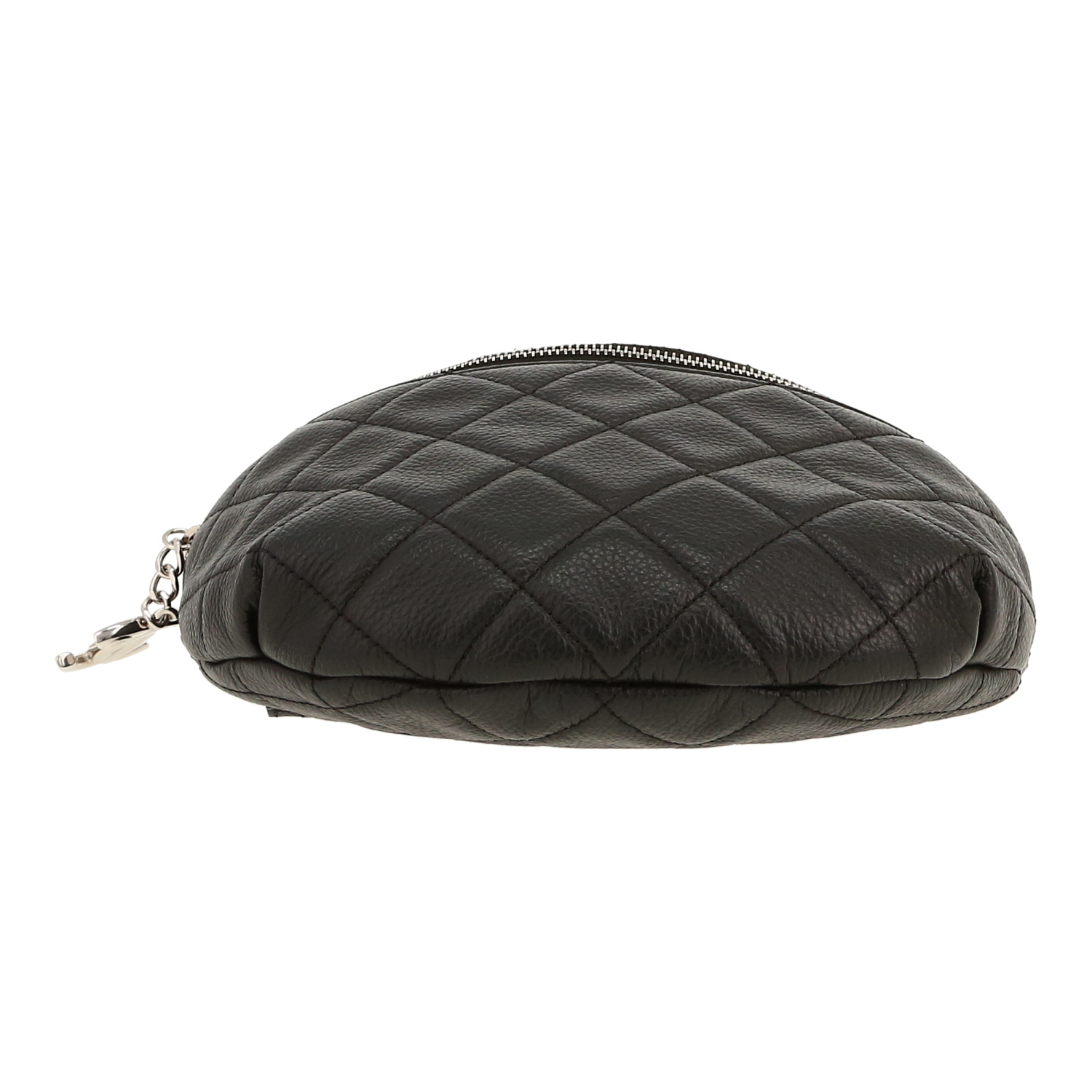 Bolsito-cinturón Chanel Pochette ceinture en cuero acolchado negro - Detail D1