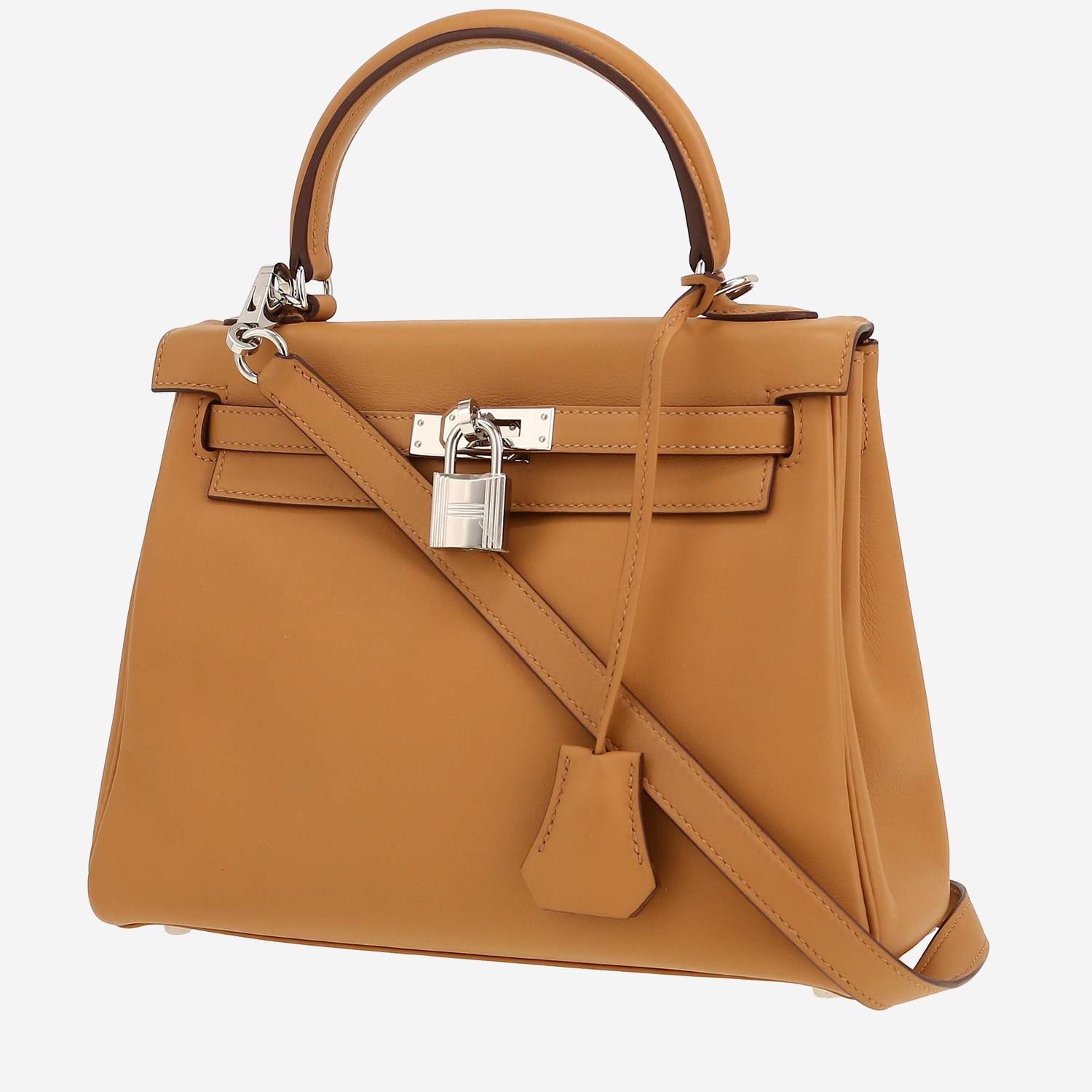 Hermès  Kelly 25 cm handbag  in Biscuit Swift leather