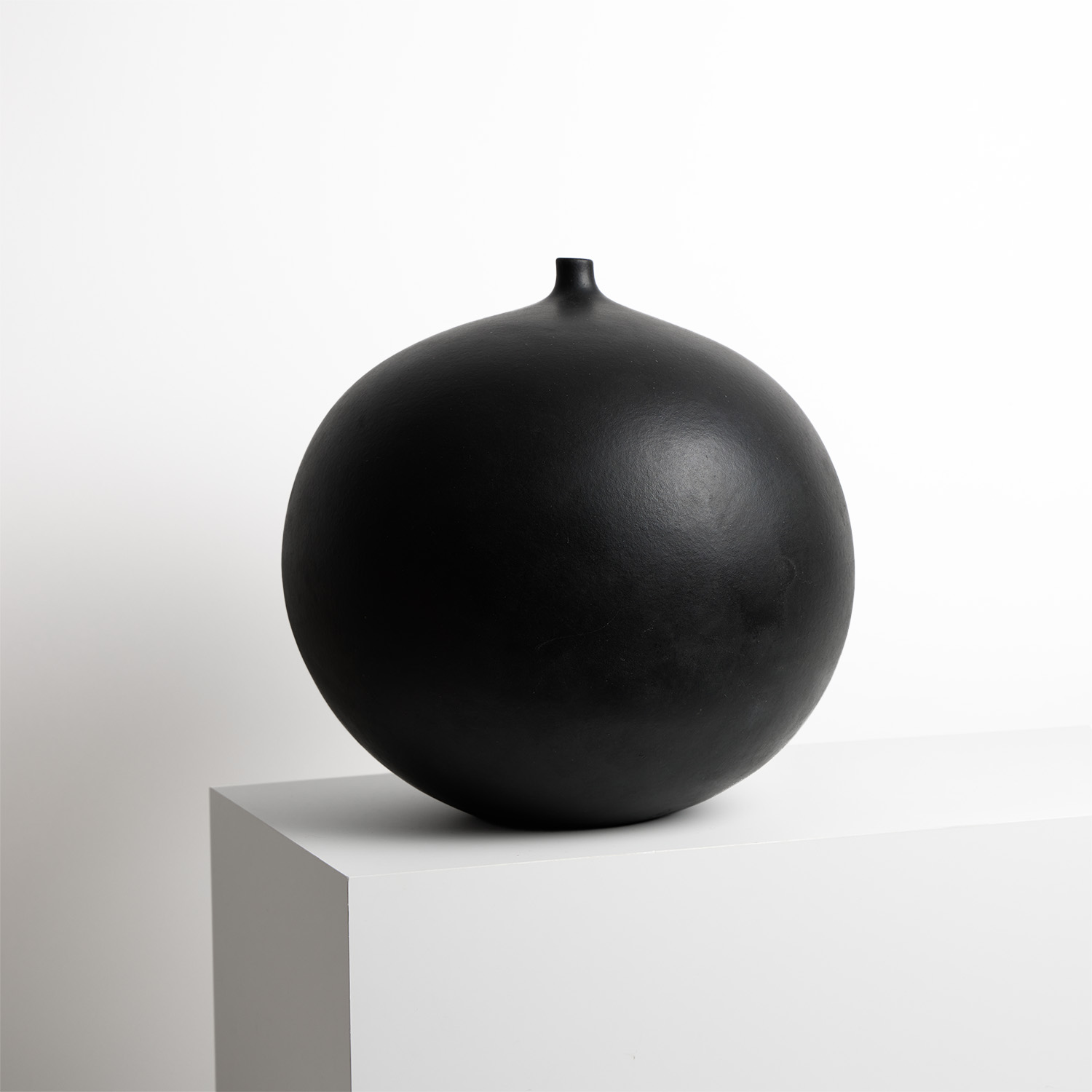 Vase 'Boule Aurel' - le modèle créé vers 1980 - Detail D2
