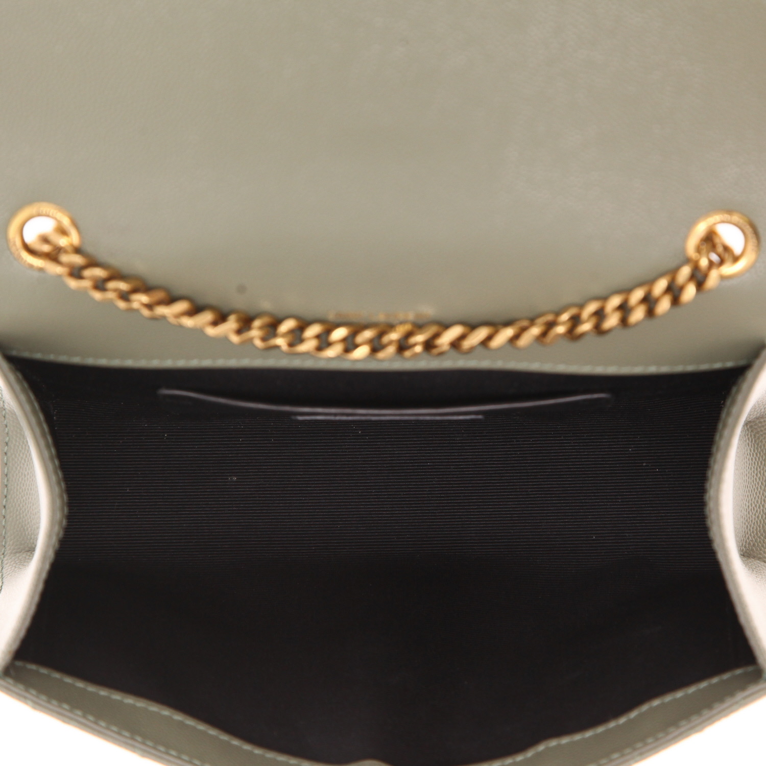 Bolso bandolera Saint Laurent  Envelope en cuero granulado verde - Detail D3