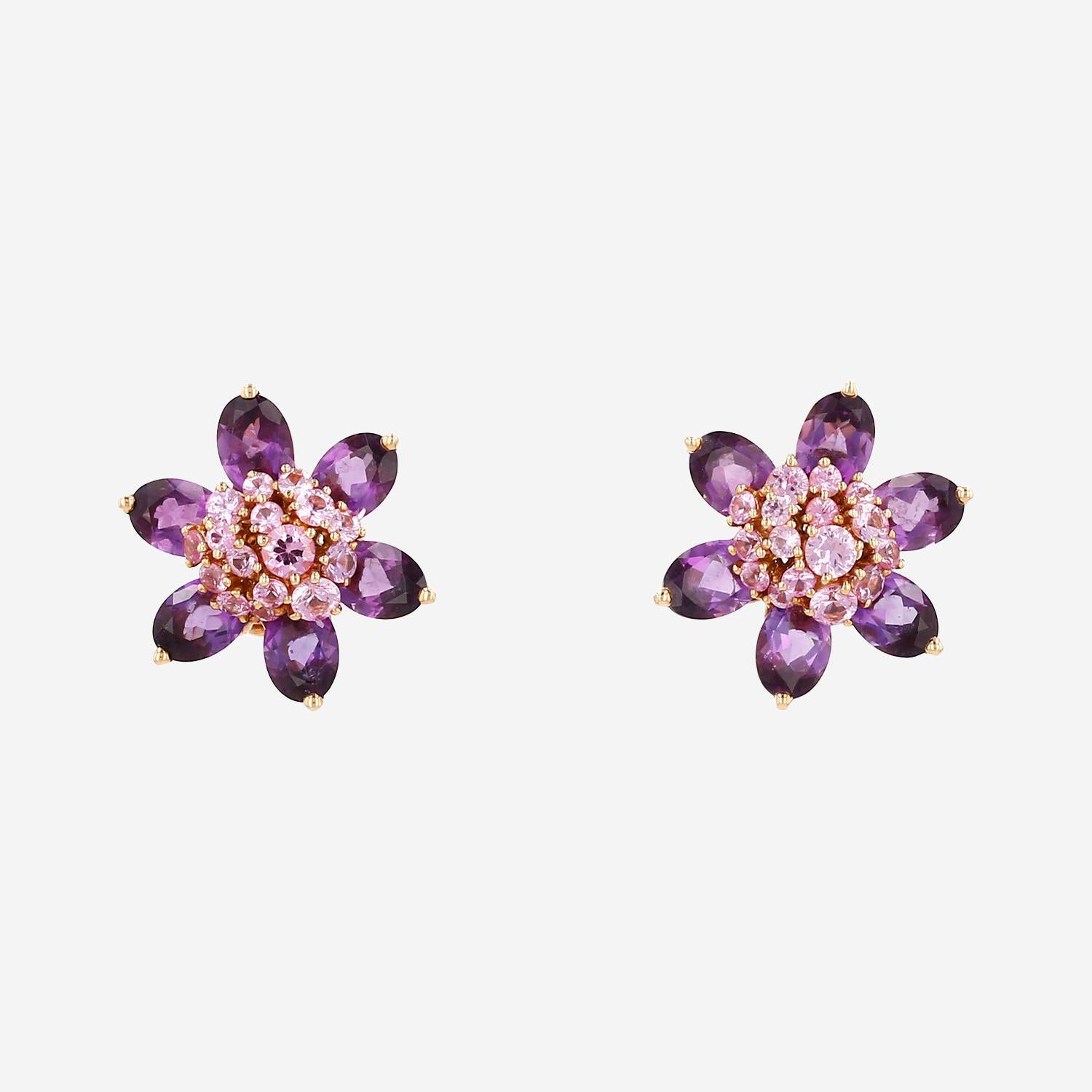 Van Cleef 
Arpels Fleurs d'Hawaï earrings in yellow gold, amethyst and sapphires