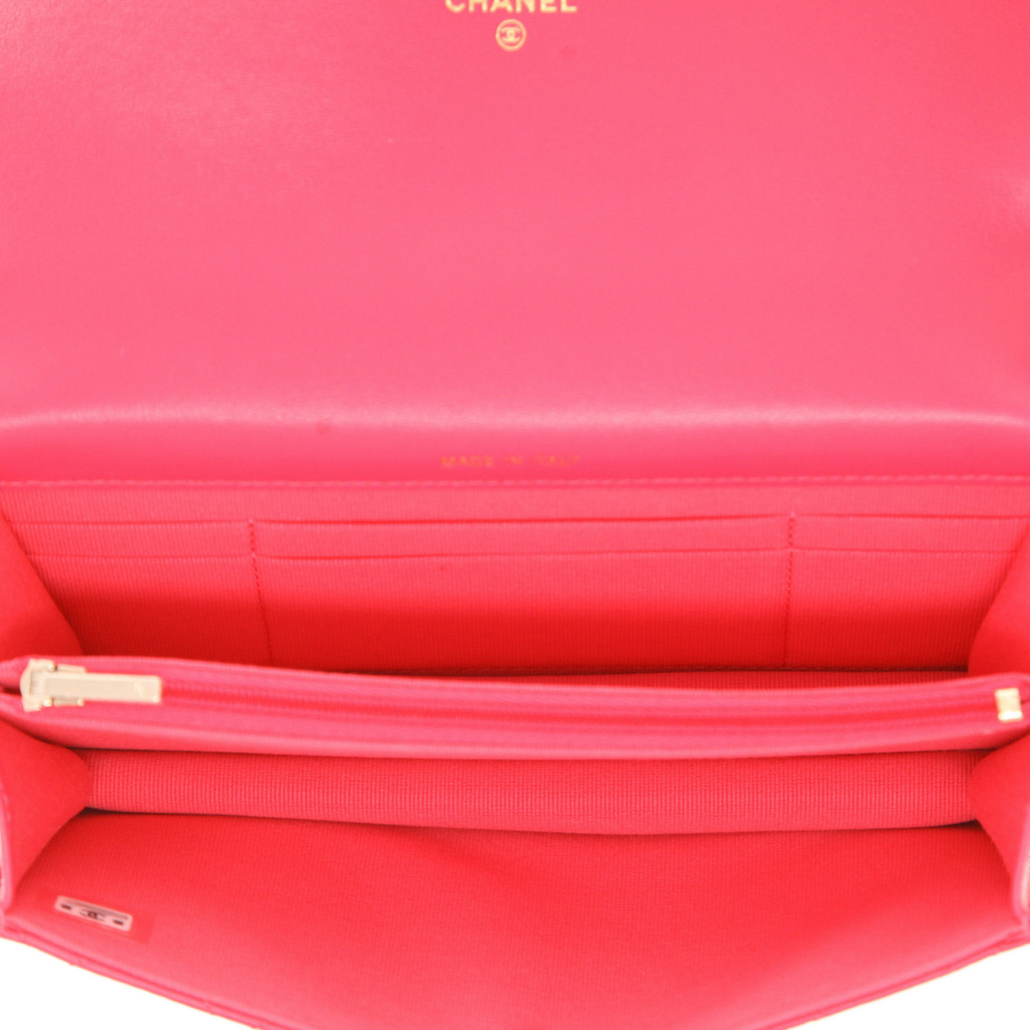 Bolso bandolera Chanel   en cuero acolchado rosa - Detail D3