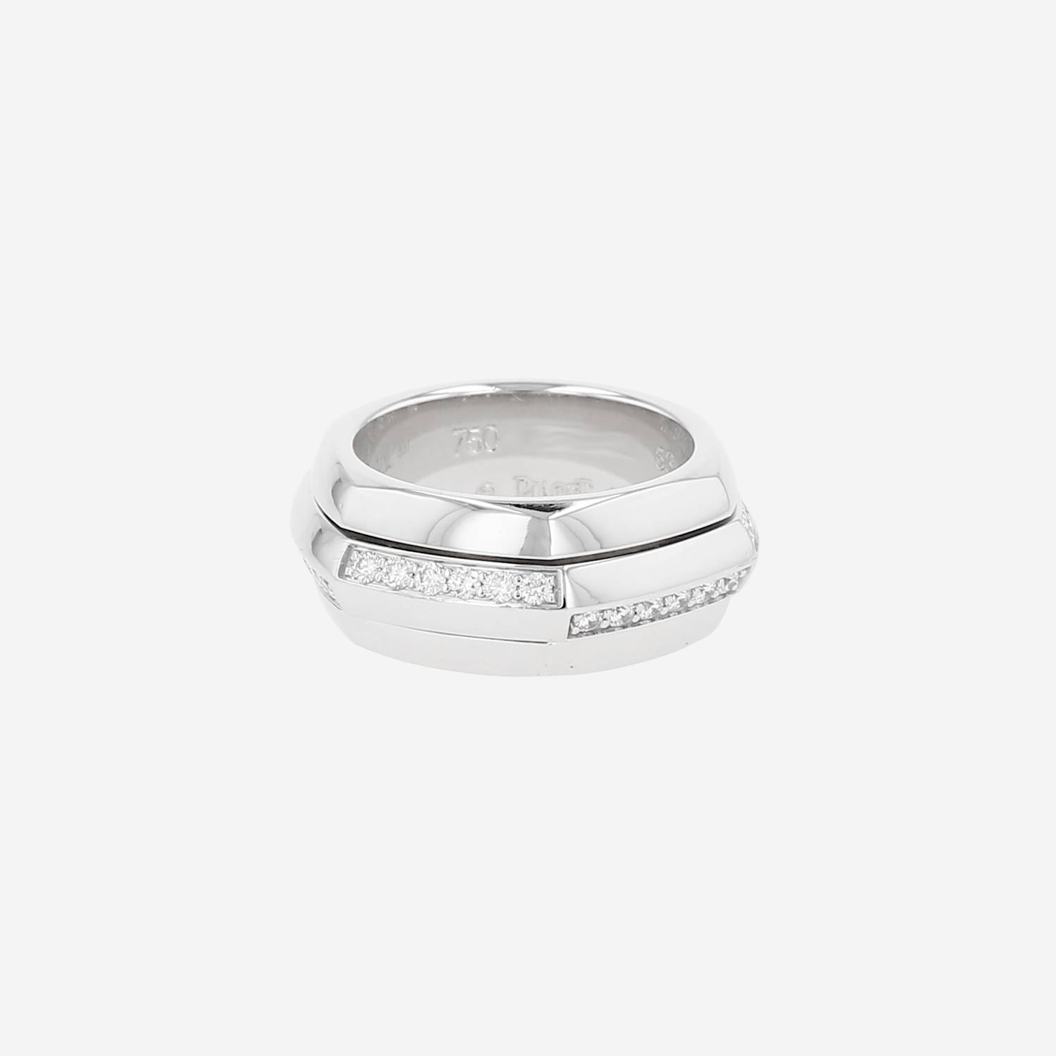 Piaget Possession ring in white gold and diamonds