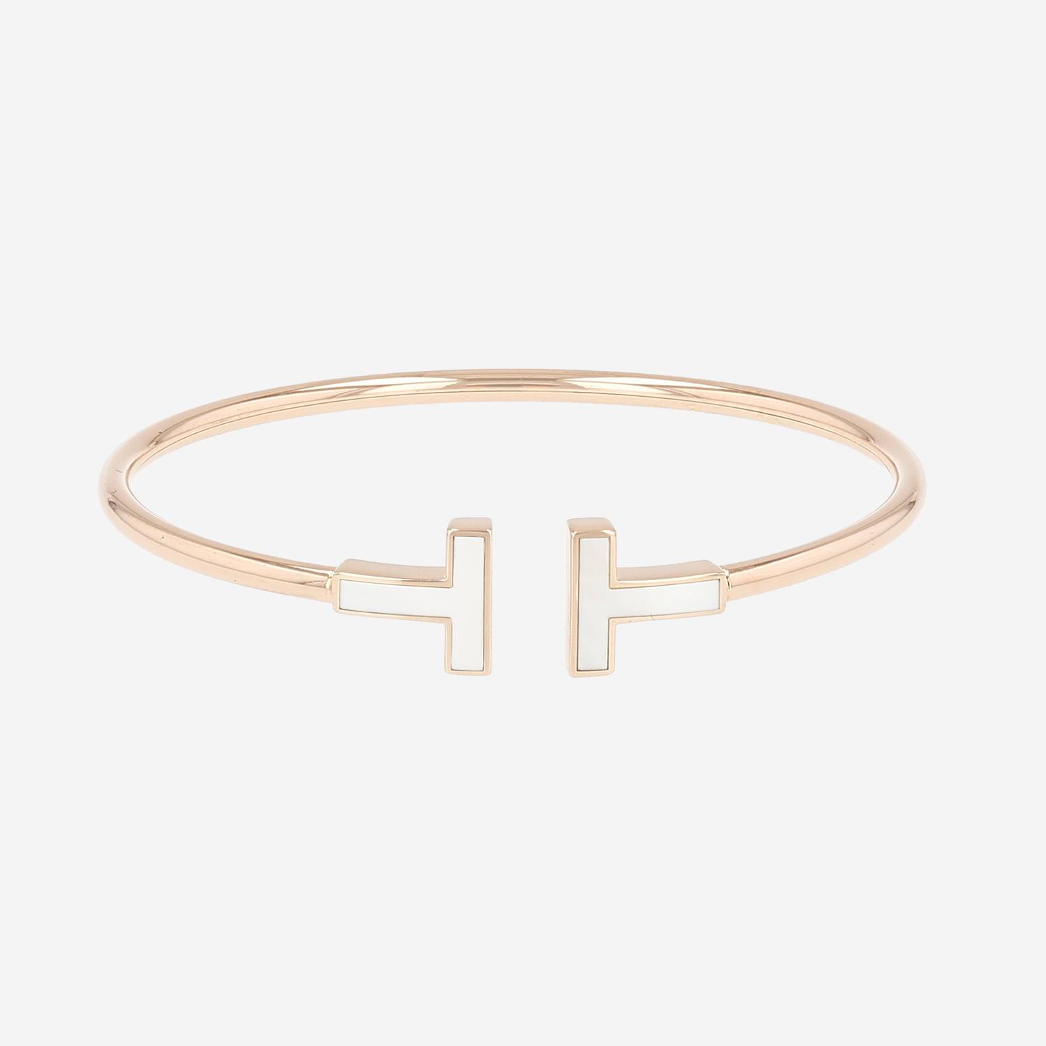 Tiffany 
Co Tiffany T bracelet in pink gold and mother of pearl