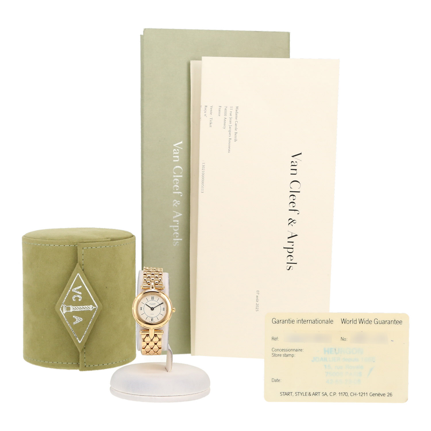 Van Cleef 
Arpels La Collection  in yellow gold Ref: Van Cleef 
Arpels - 13607  Circa 1990
