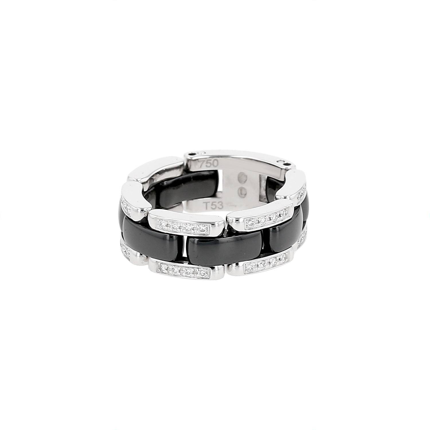 Bague articulée Chanel Ultra moyen modèle en or blanc, céramique et Bague articulée Chanel Ultra moyen modèle en or blanc, céramique et