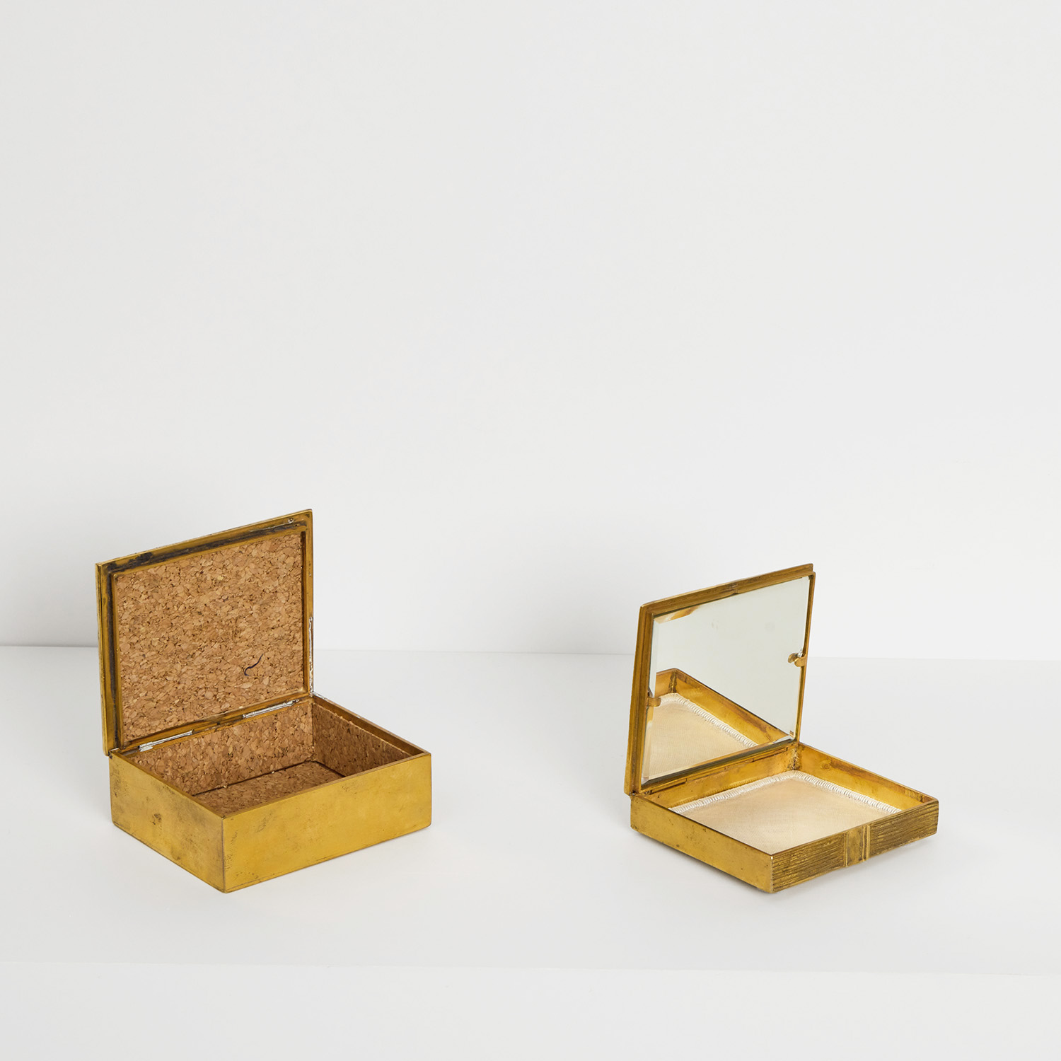 A set of two boxes, 'Étoffe drapée' and Drapé’ models - circa 1945 - Detail D4