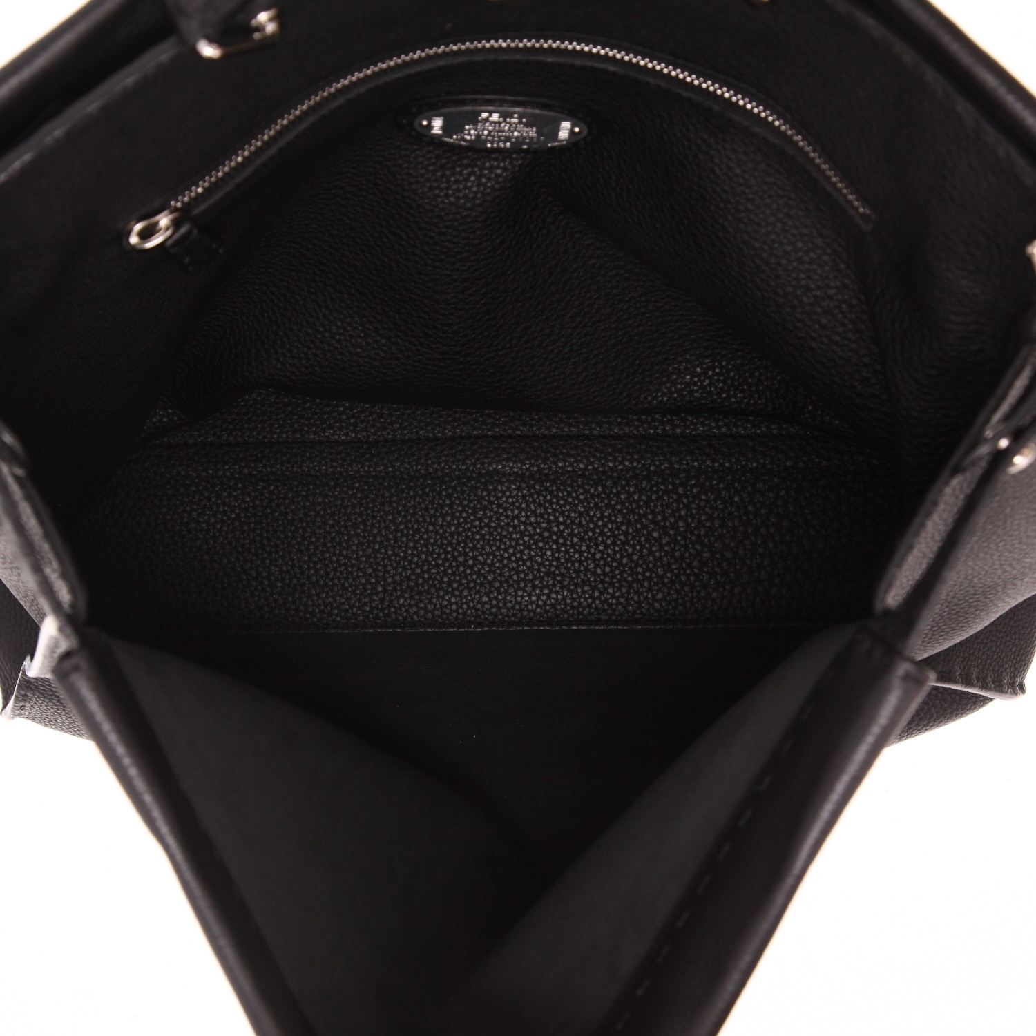 Fendi  Peekaboo Selleria handbag  in black grained leather - Detail D3