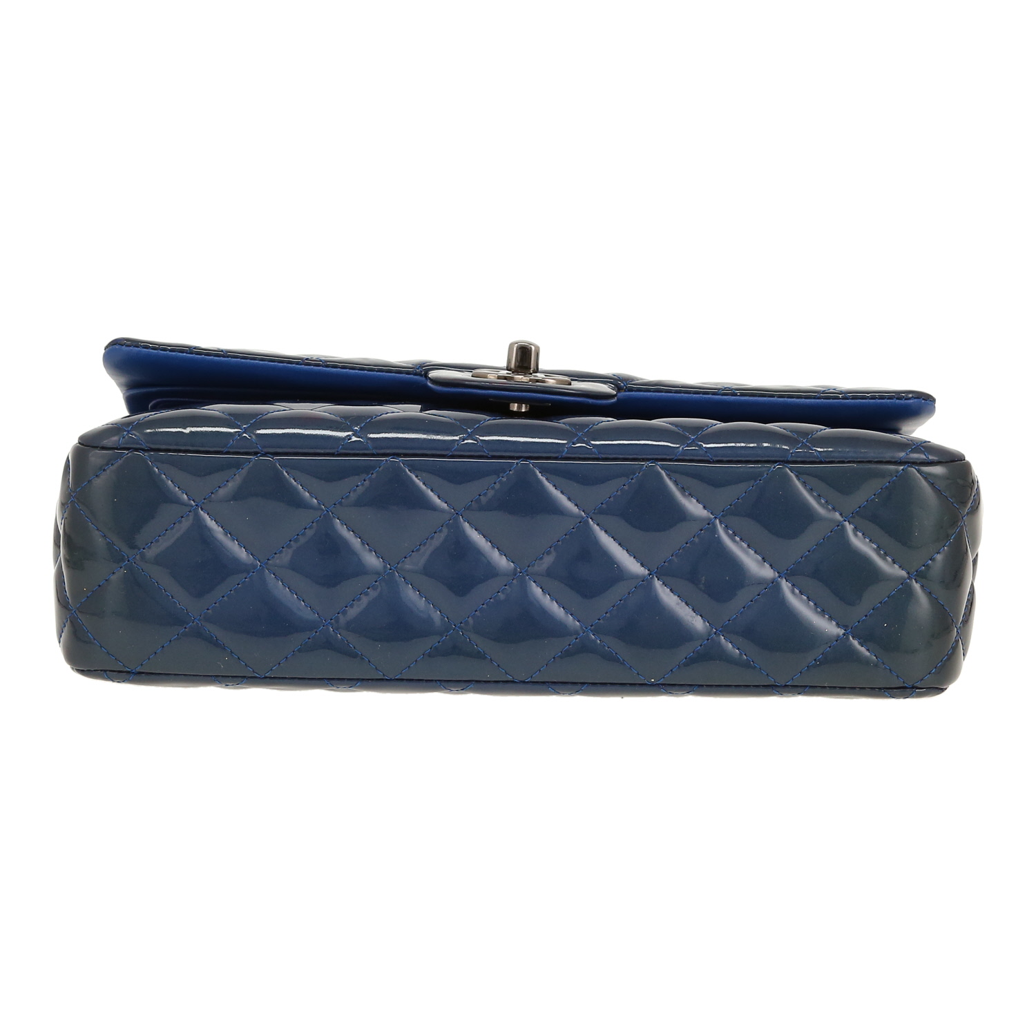 Sac à main Chanel  Timeless Classic en cuir verni matelassé bleu - Detail D1