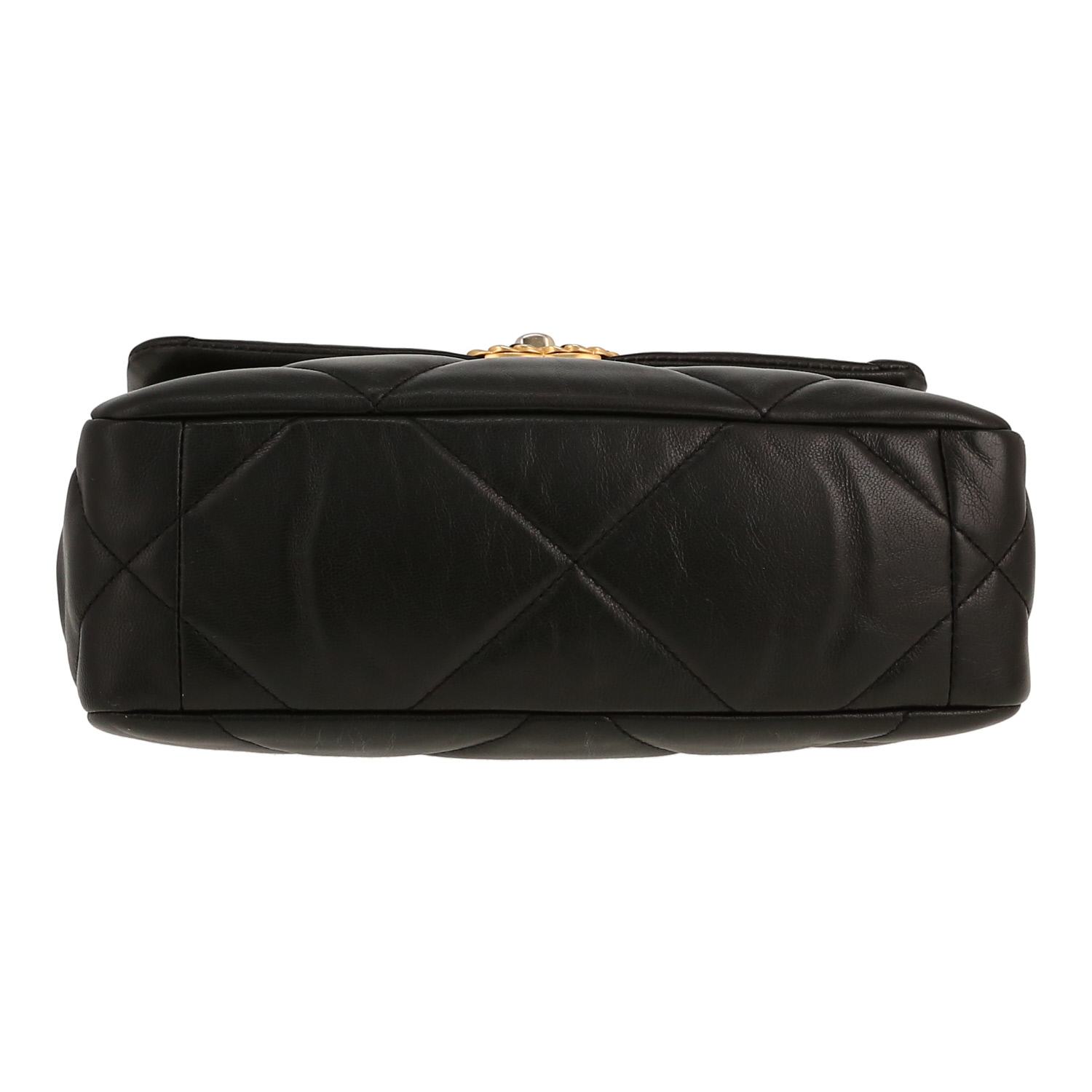 Chanel  19 medium model  shoulder bag  in black quilted leather - Detail D1