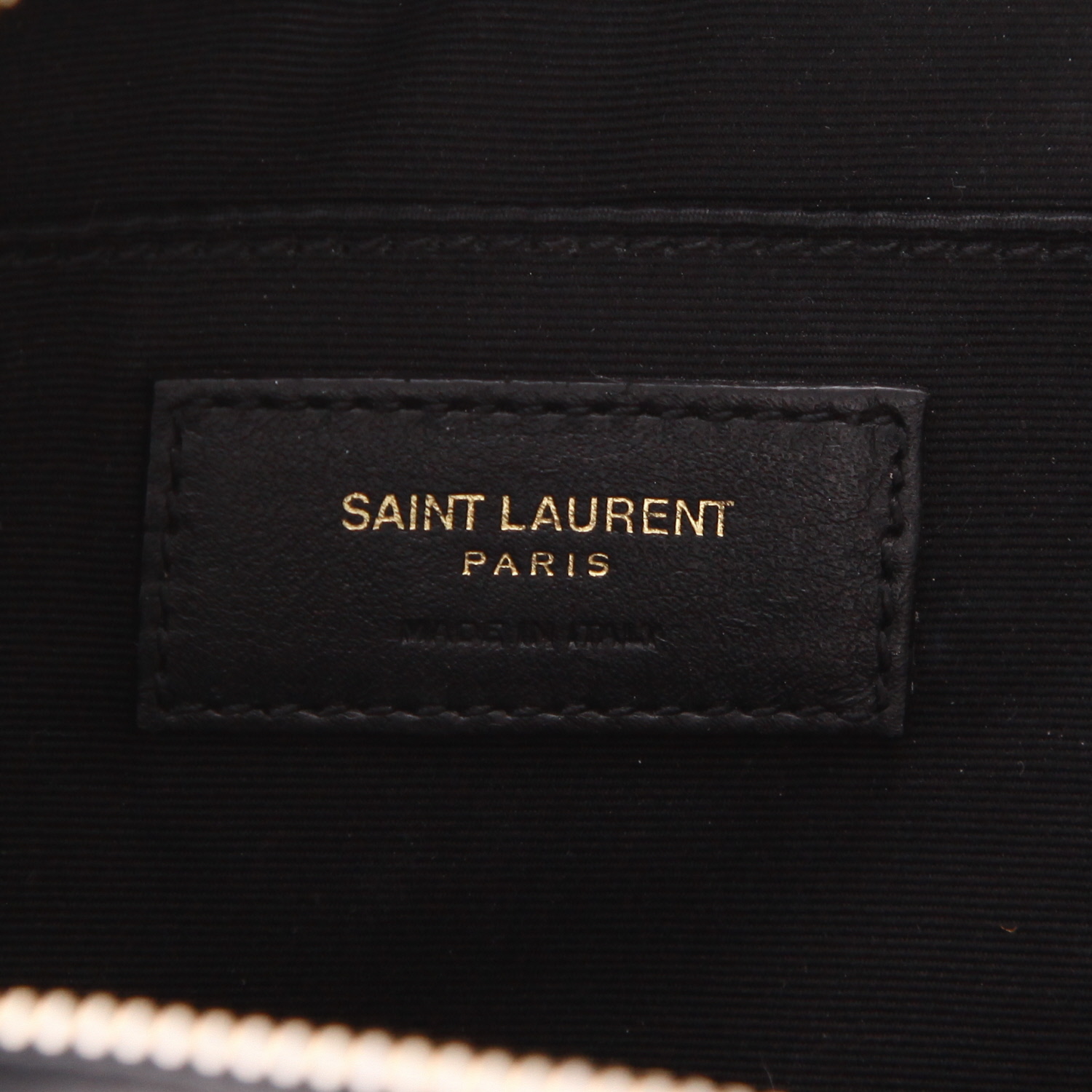 Bolso bandolera Saint Laurent  Lou Sac Caméra en Veau velours negro y cuero negro - Detail D2